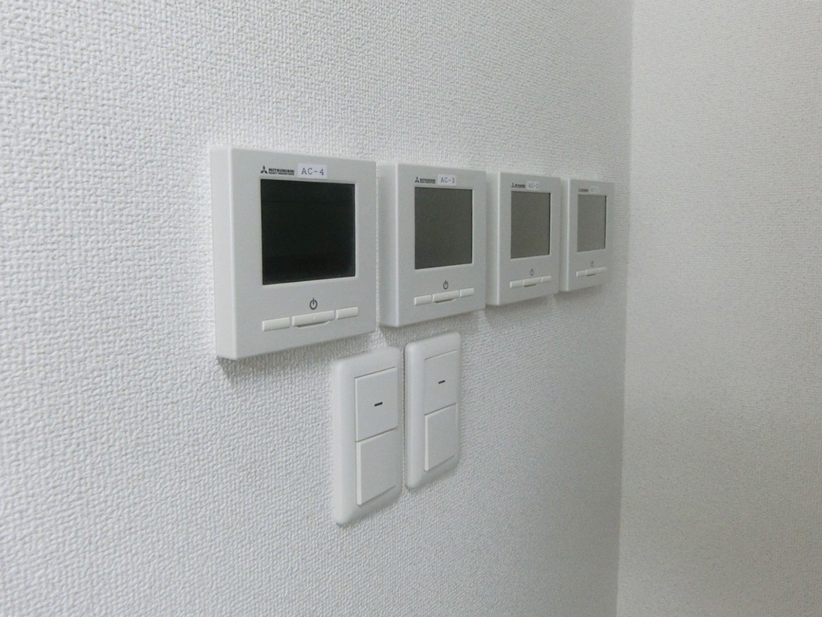 スイッチ類