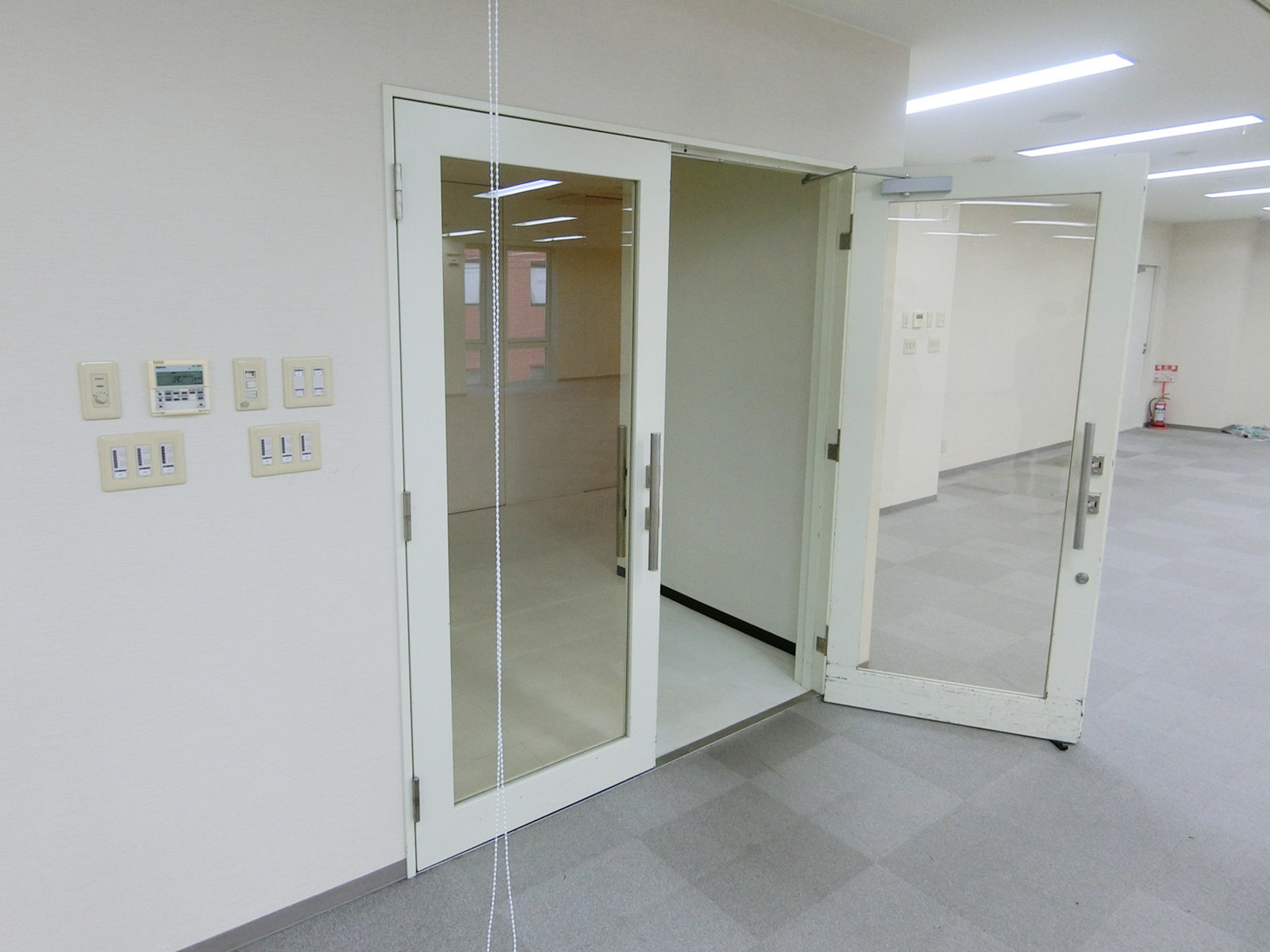 貸室出入口