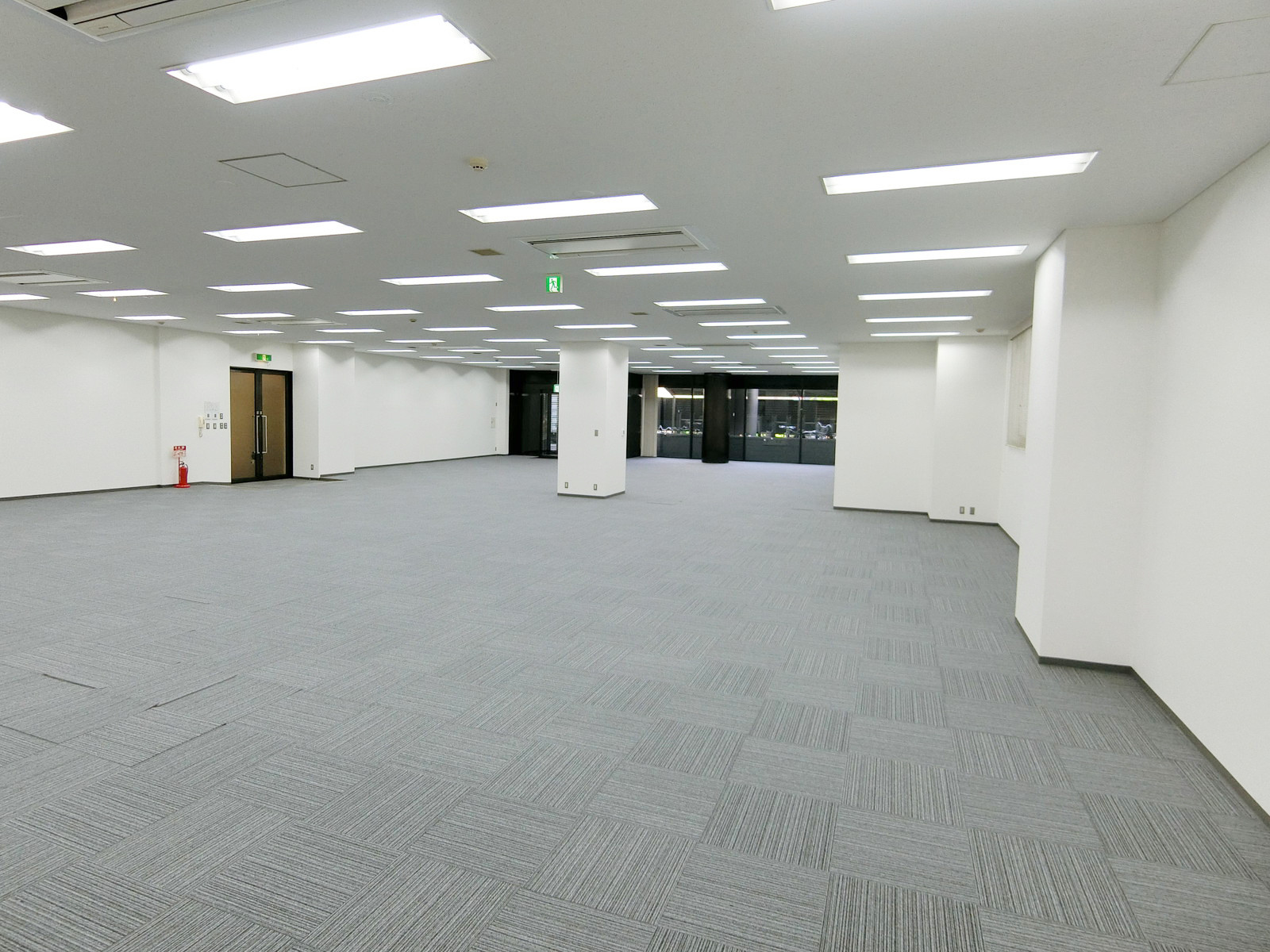 オフィス室内参考画像（1階・約103坪）