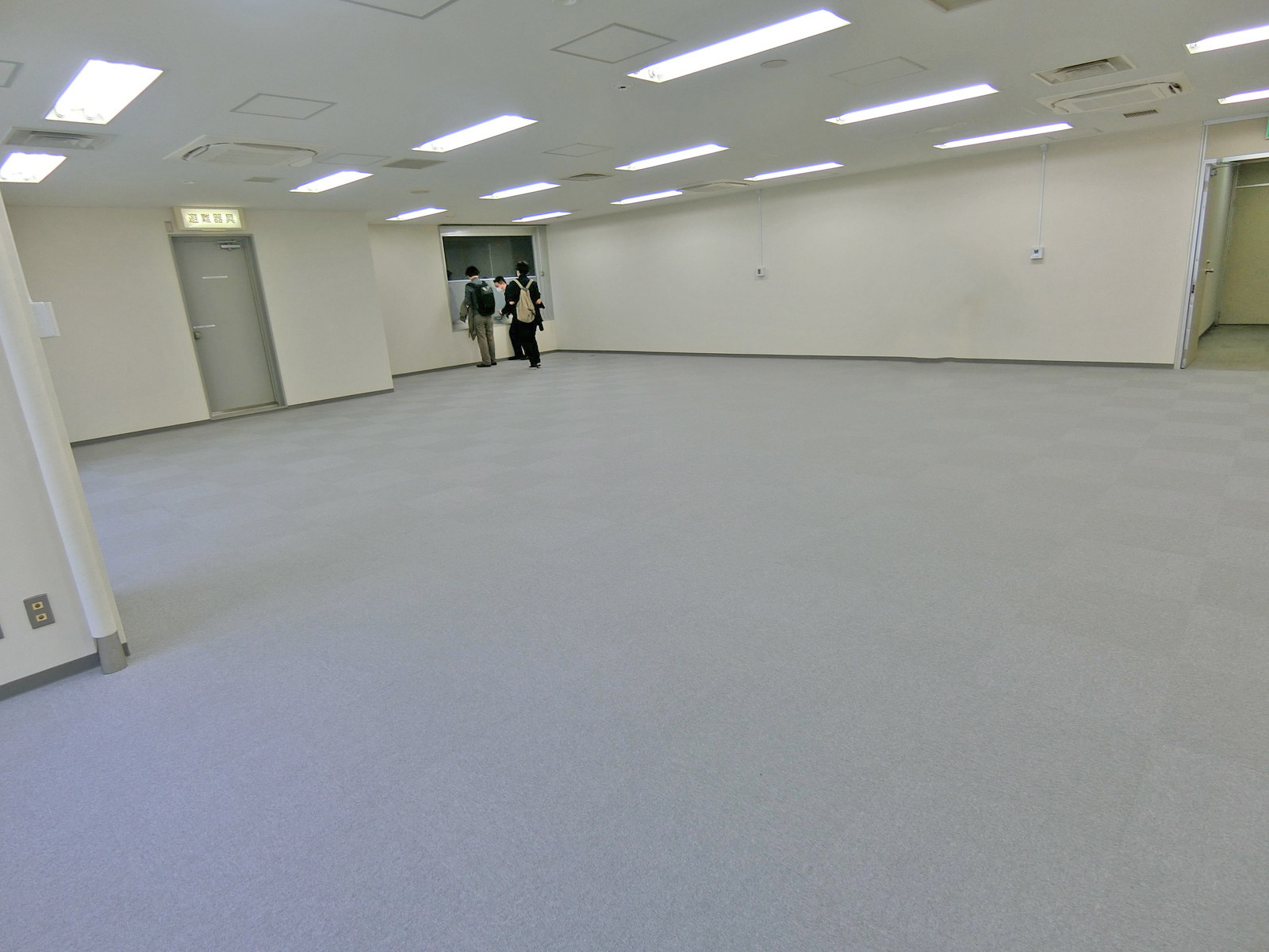 オフィス室内参考画像