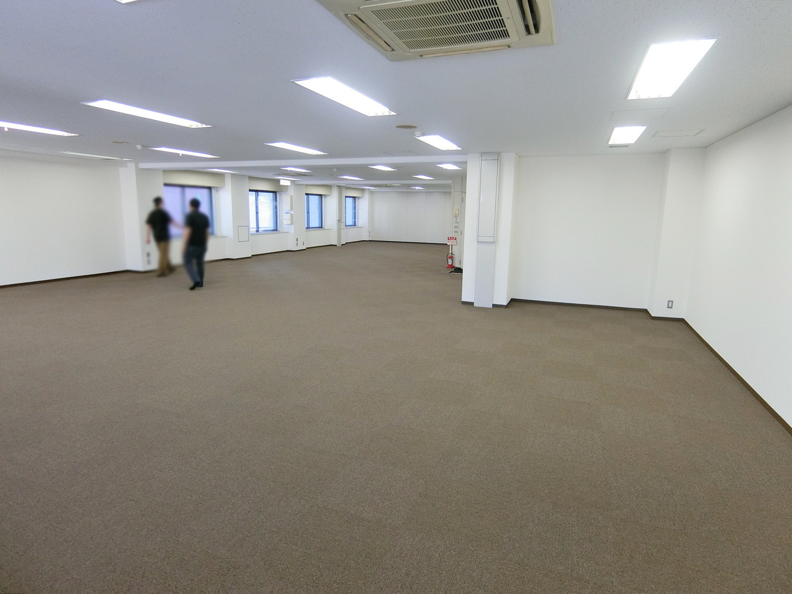オフィス室内参考画像（9階・約59坪）