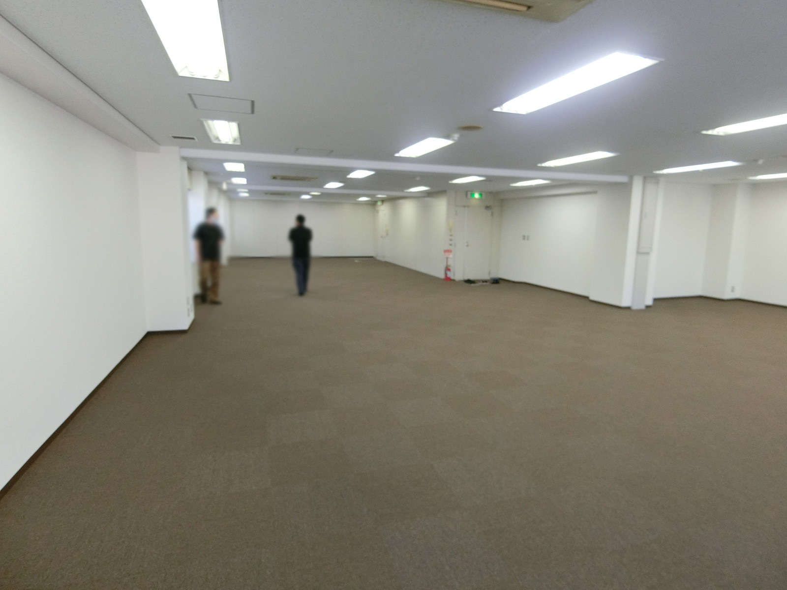 別角度の様子