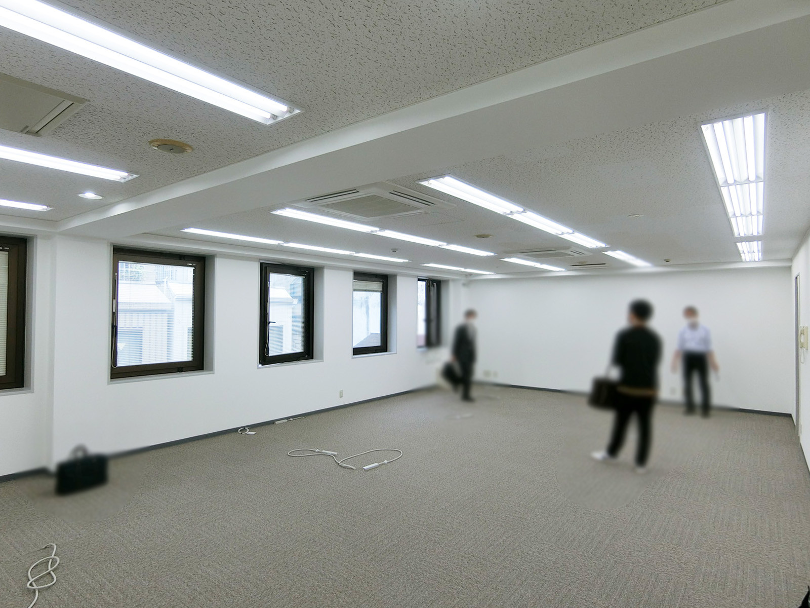 別角度の様子