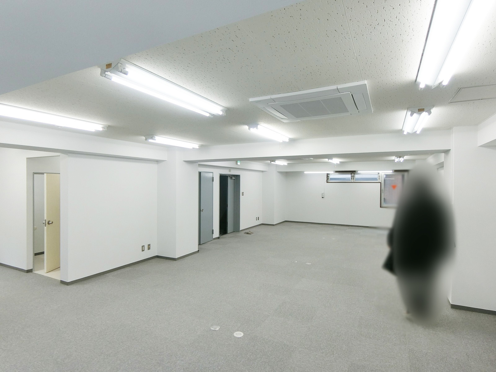 別角度の様子