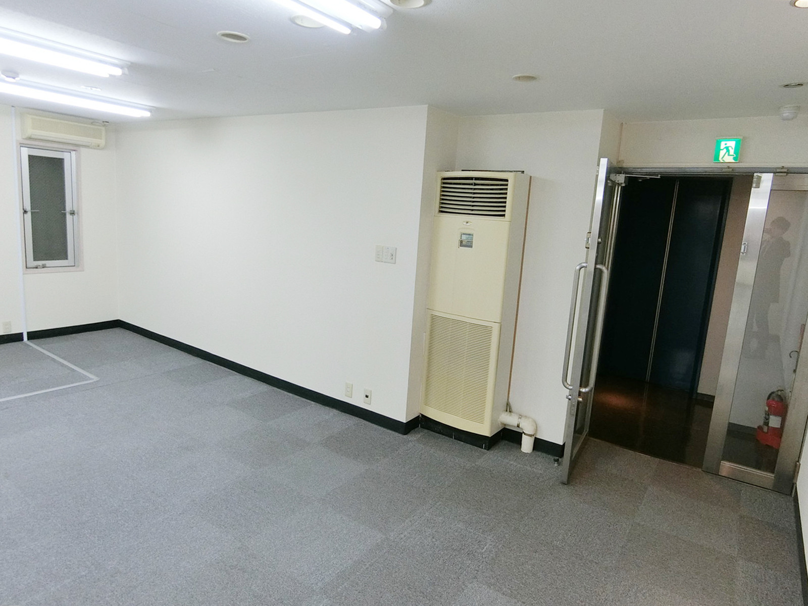 別角度の様子