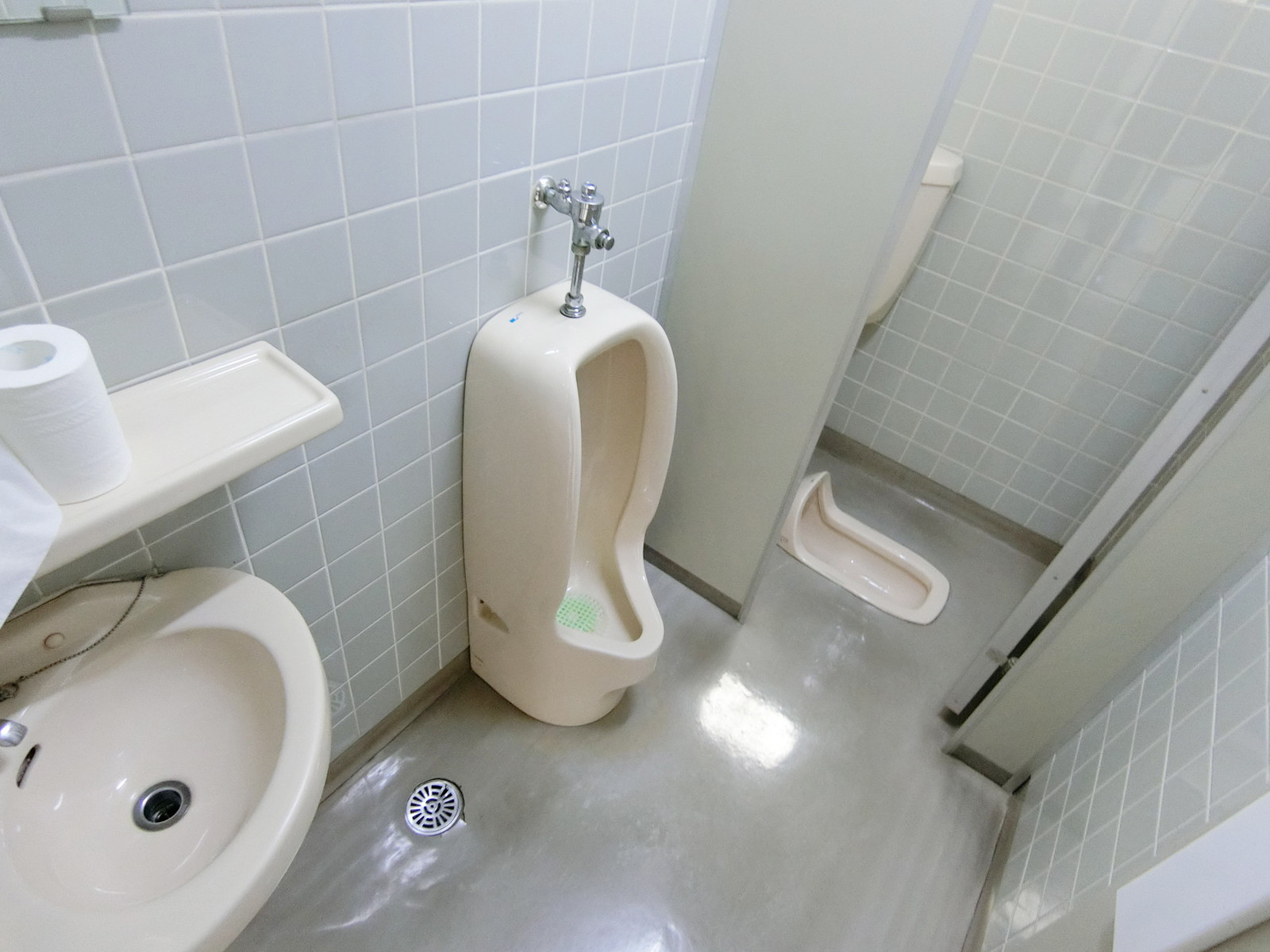 男性用トイレ