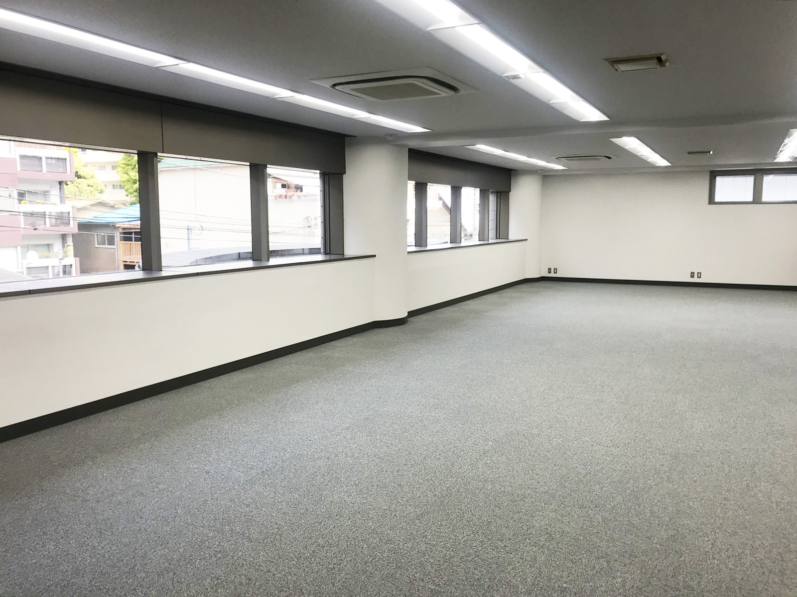 別角度の様子