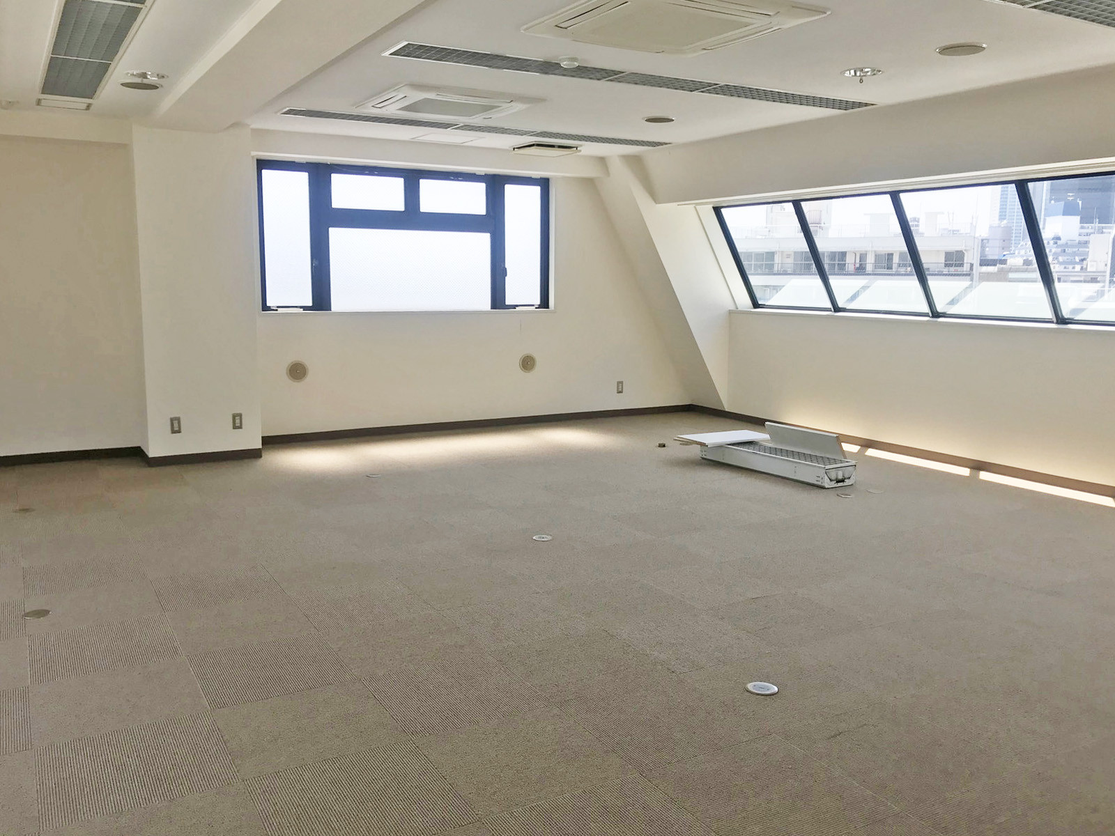 オフィス室内参考画像(6階・約21坪)