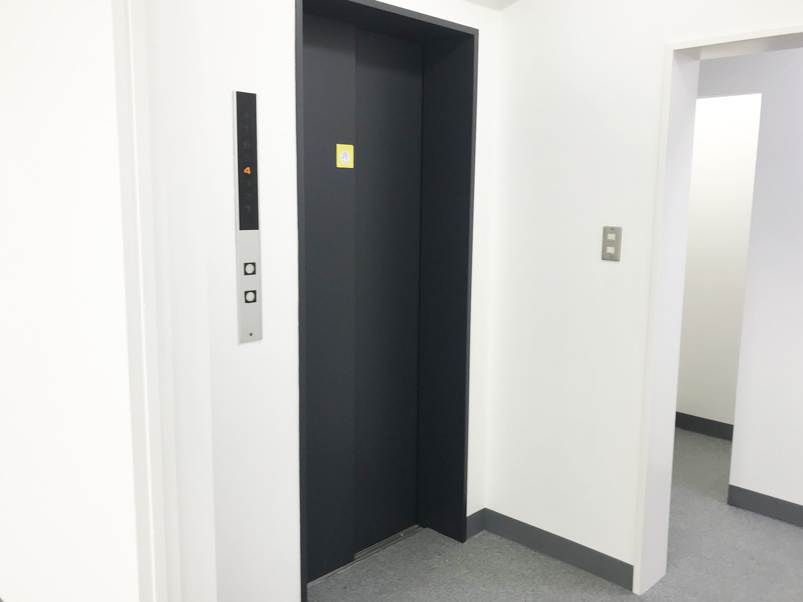エレベーター