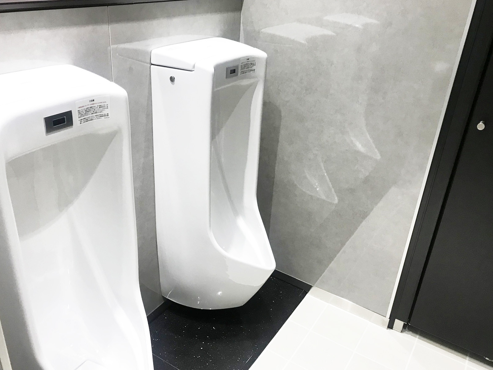 男性用トイレ