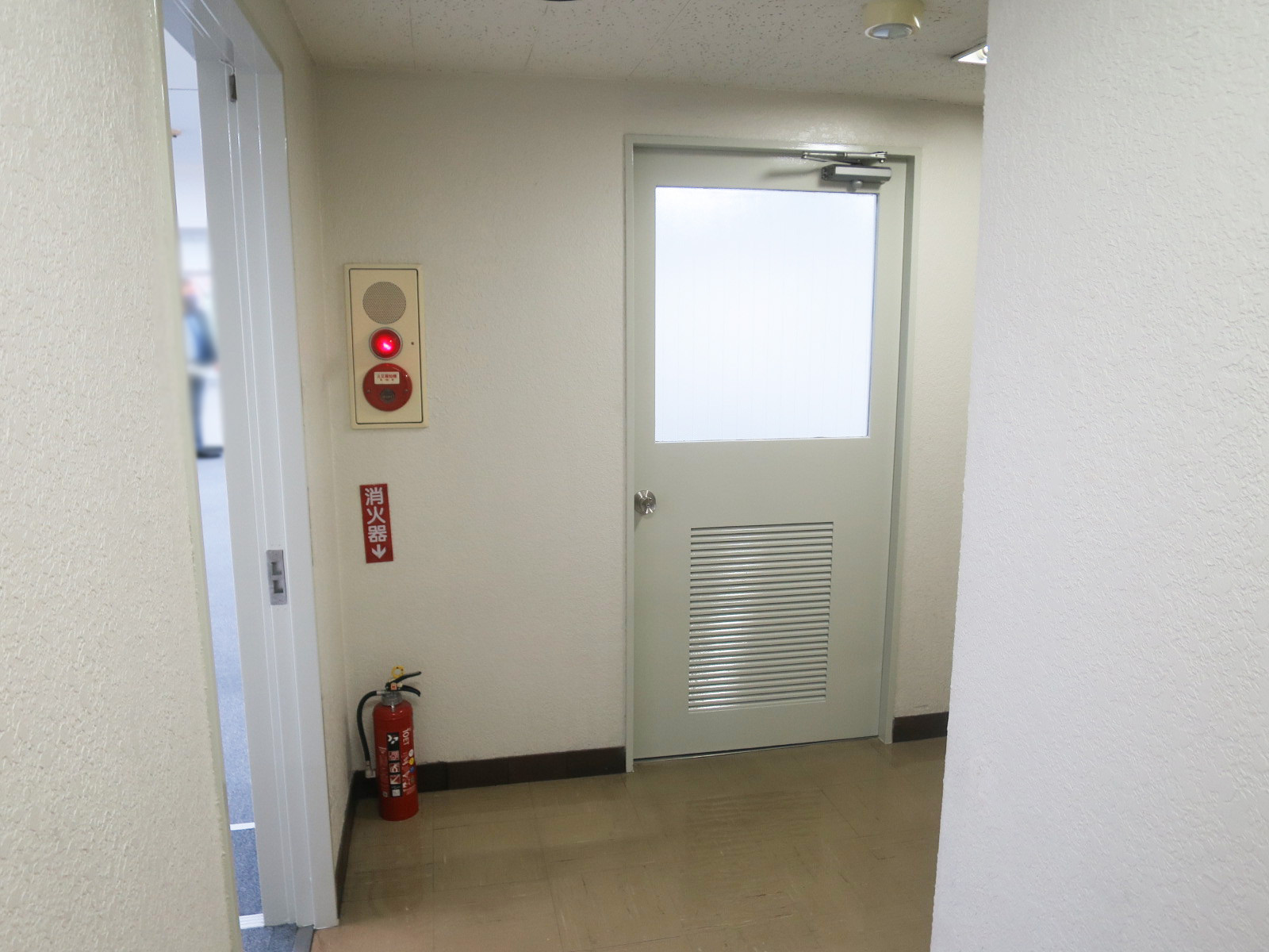 貸室出入口