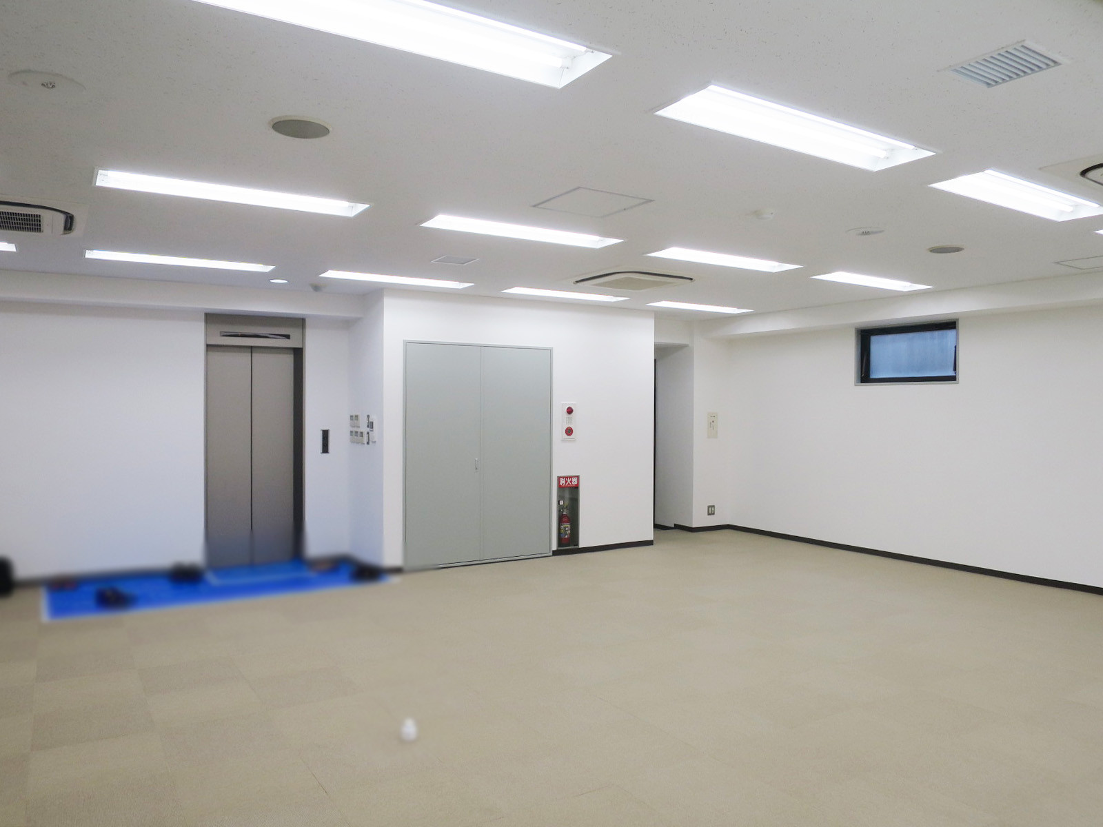オフィス室内参考画像