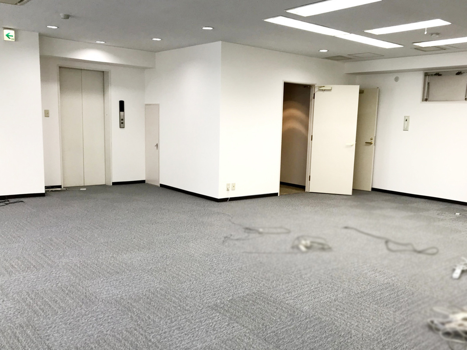 オフィス室内参考画像