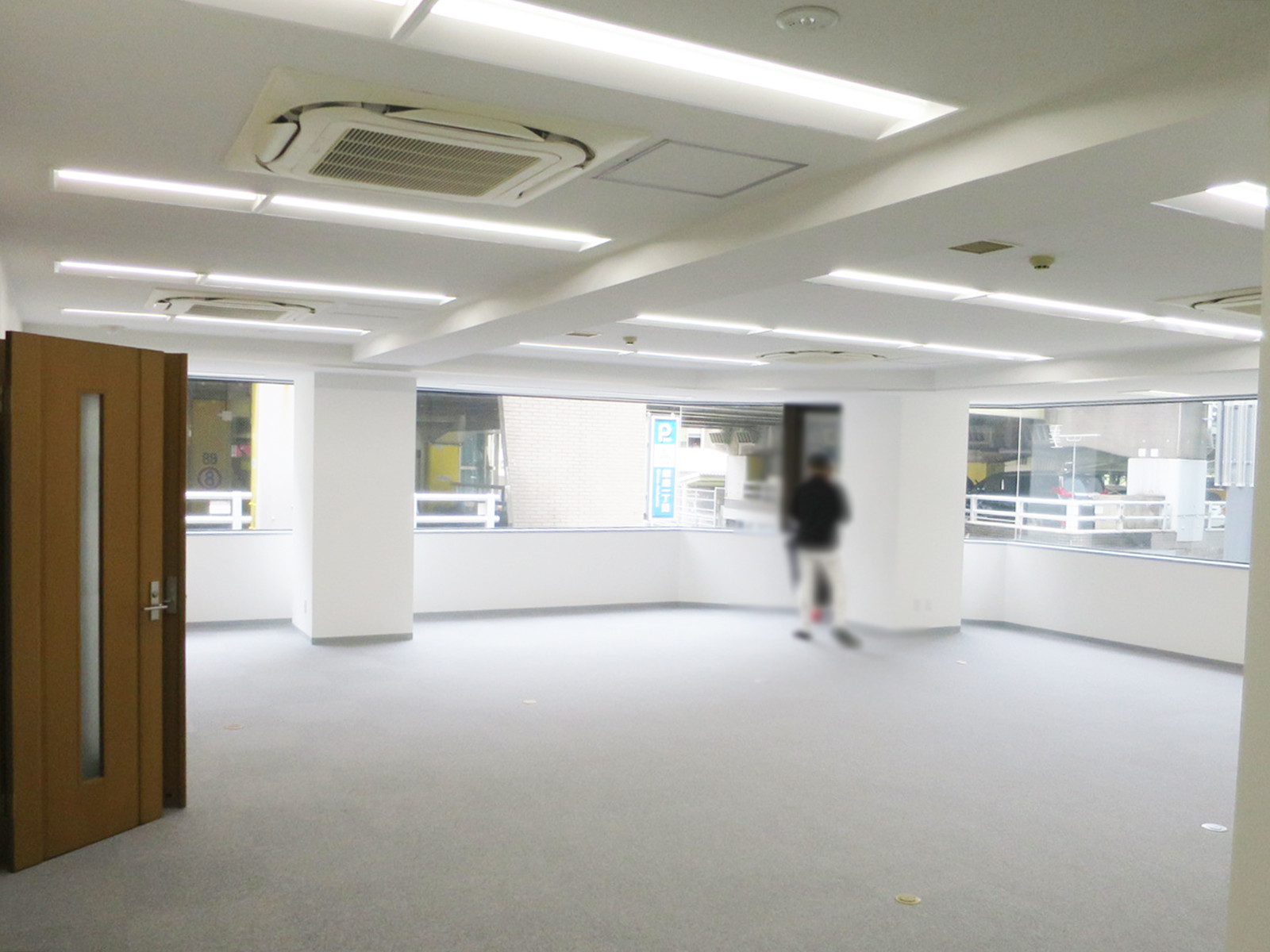 別角度の様子