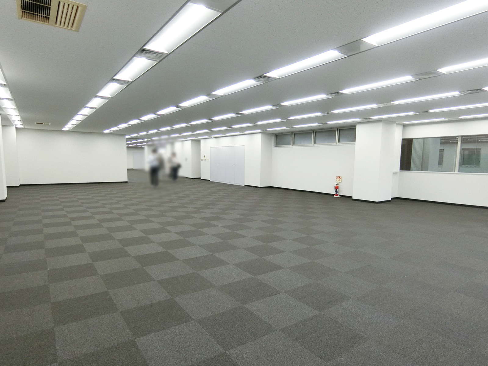 別角度の様子