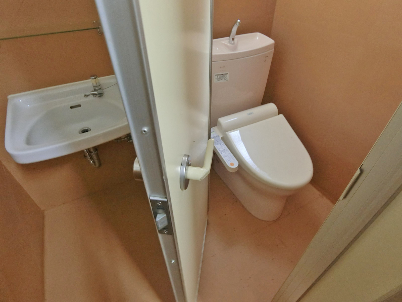 個室トイレ