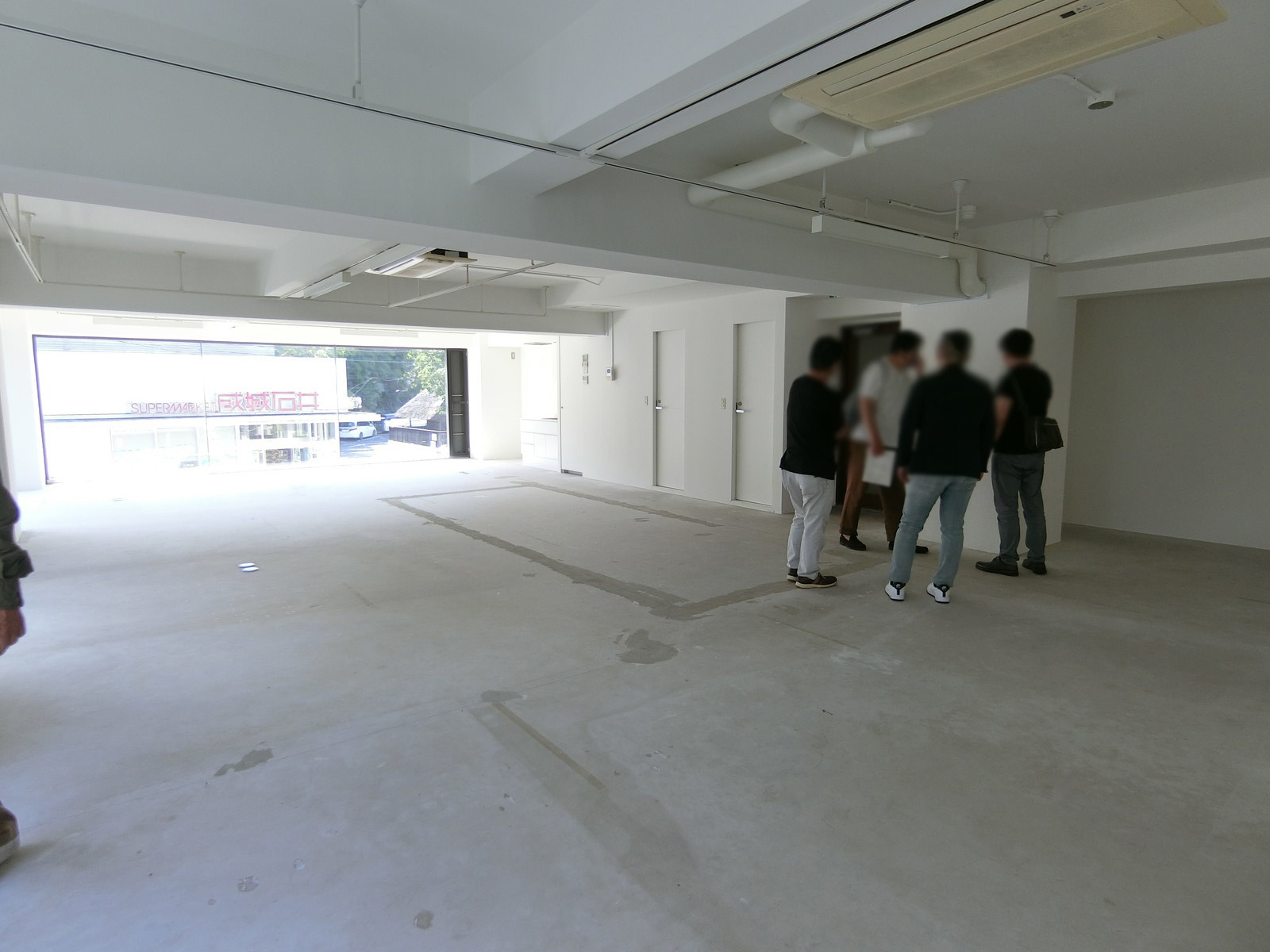 オフィス室内参考画像