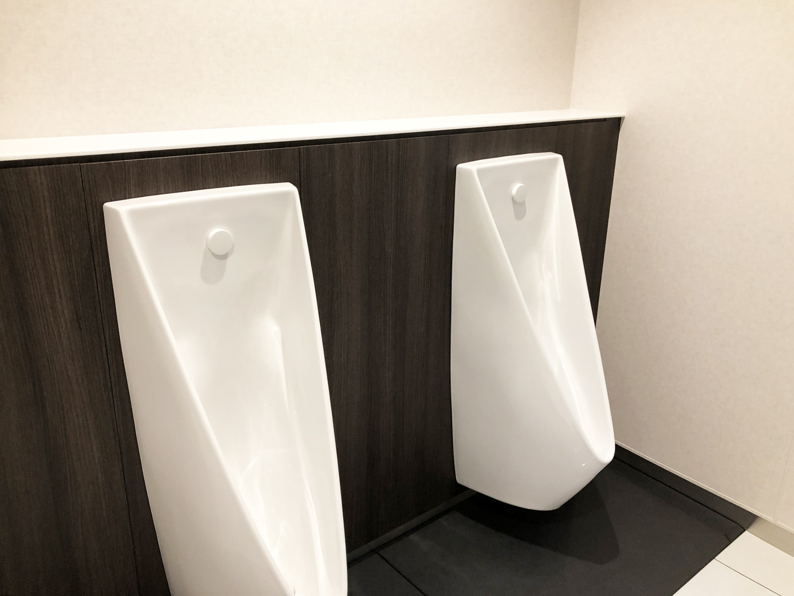 男性用トイレ