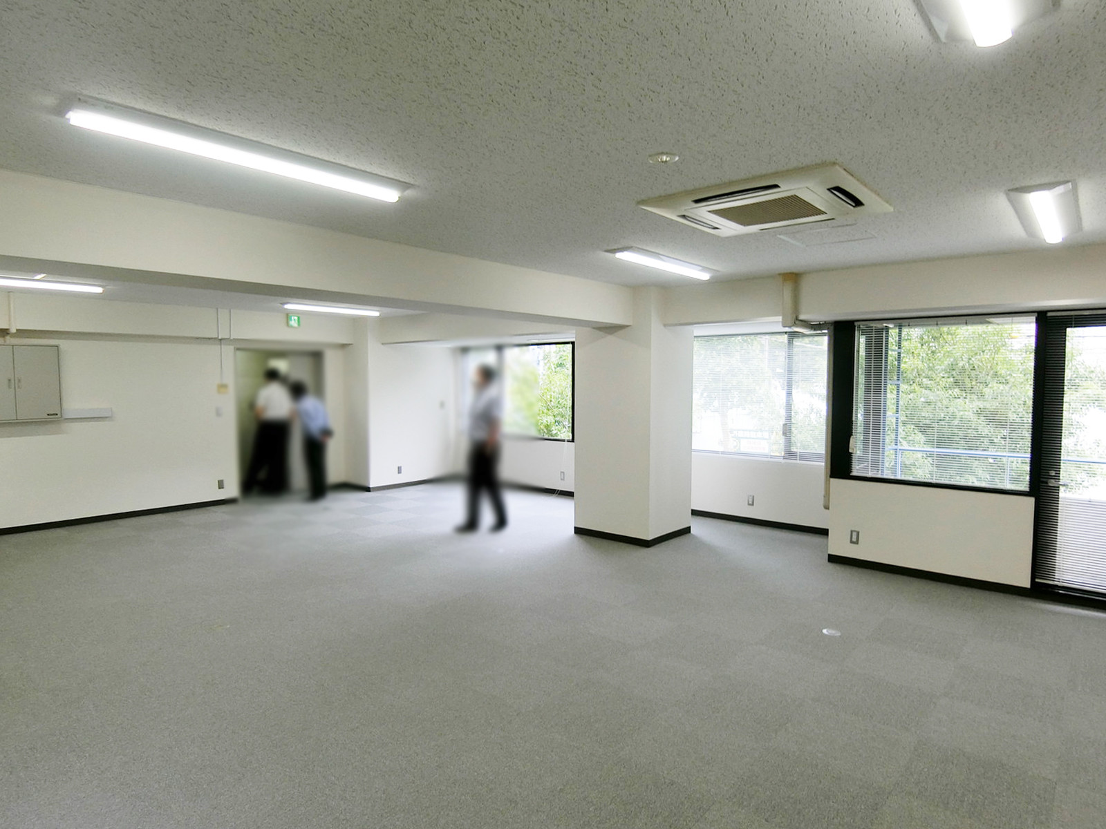 オフィス室内参考画像