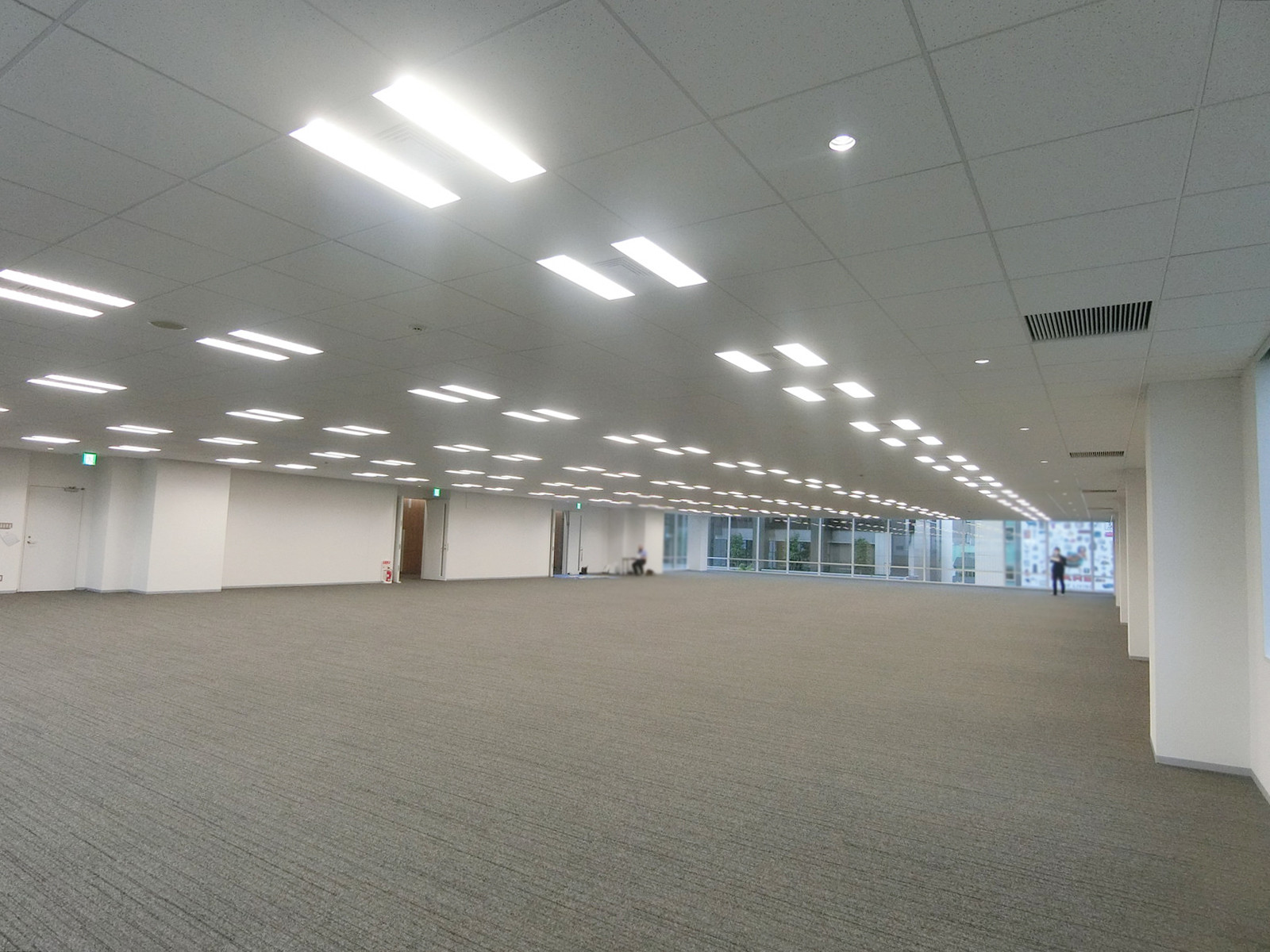 オフィス室内参考画像（4階・約203坪）