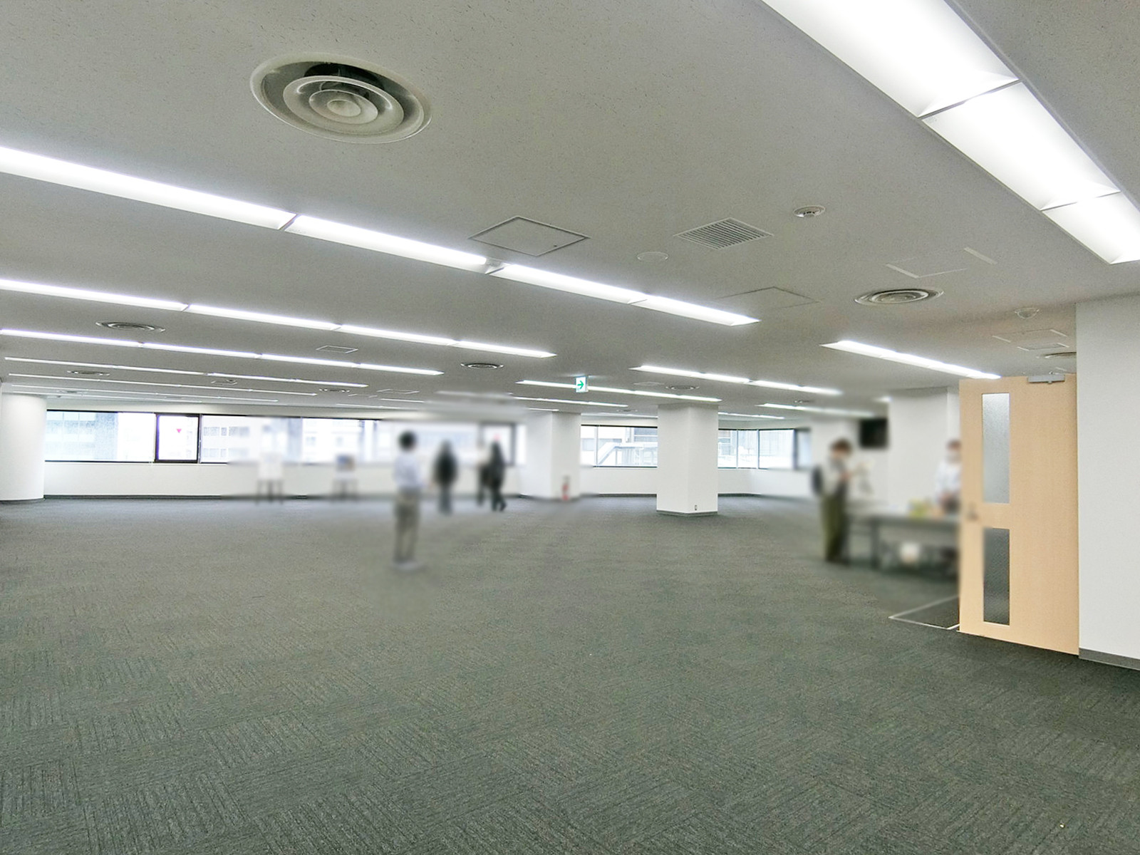 別角度の様子
