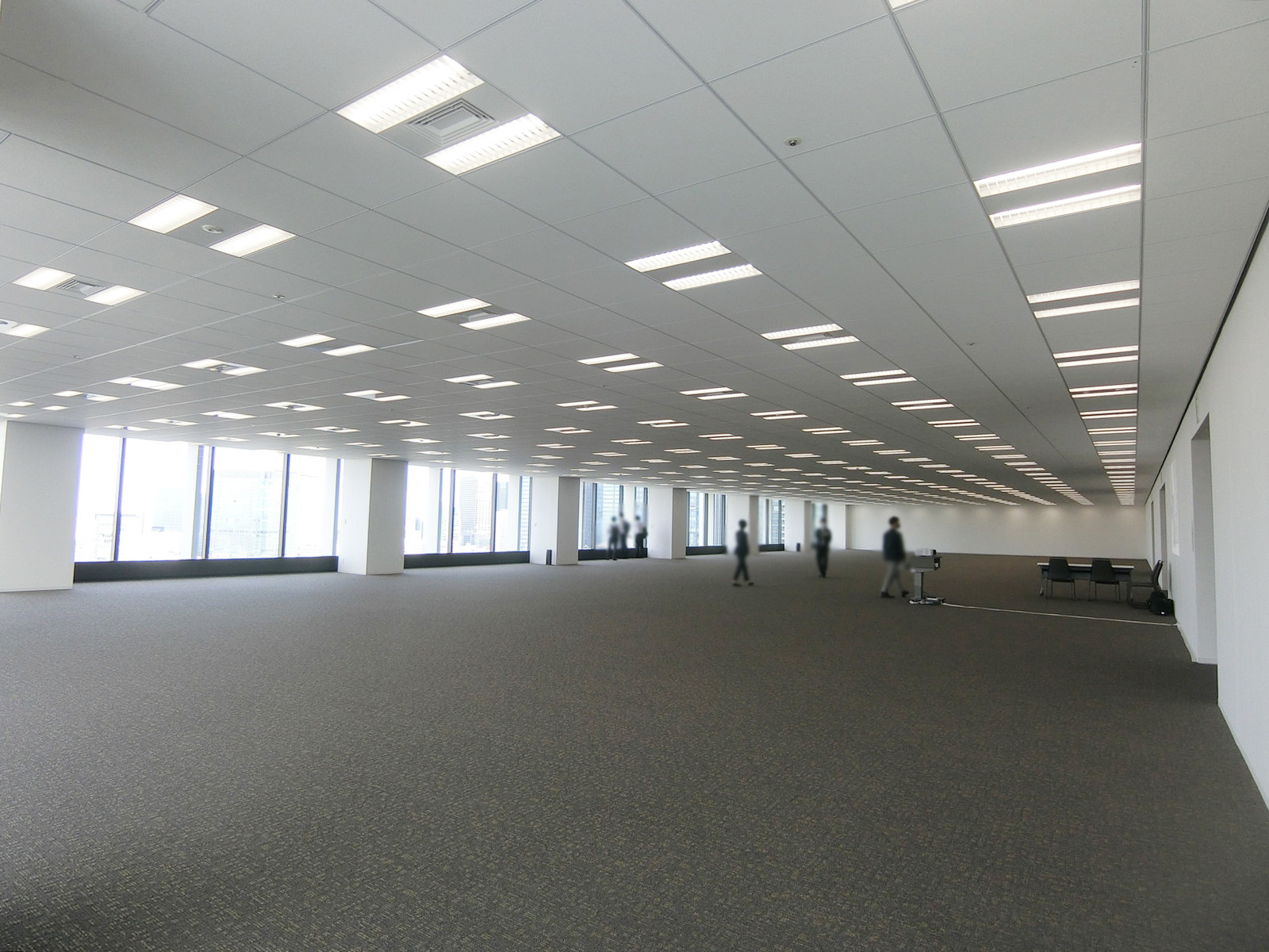 オフィス室内参考画像（18階・約271坪）