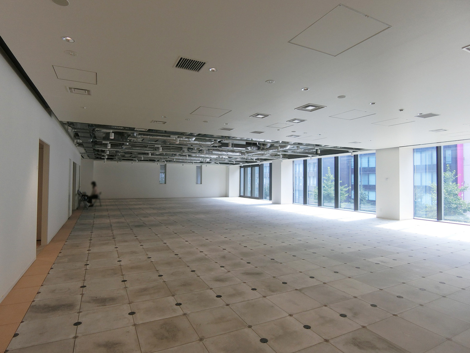 オフィス室内参考画像（5階・約99坪）