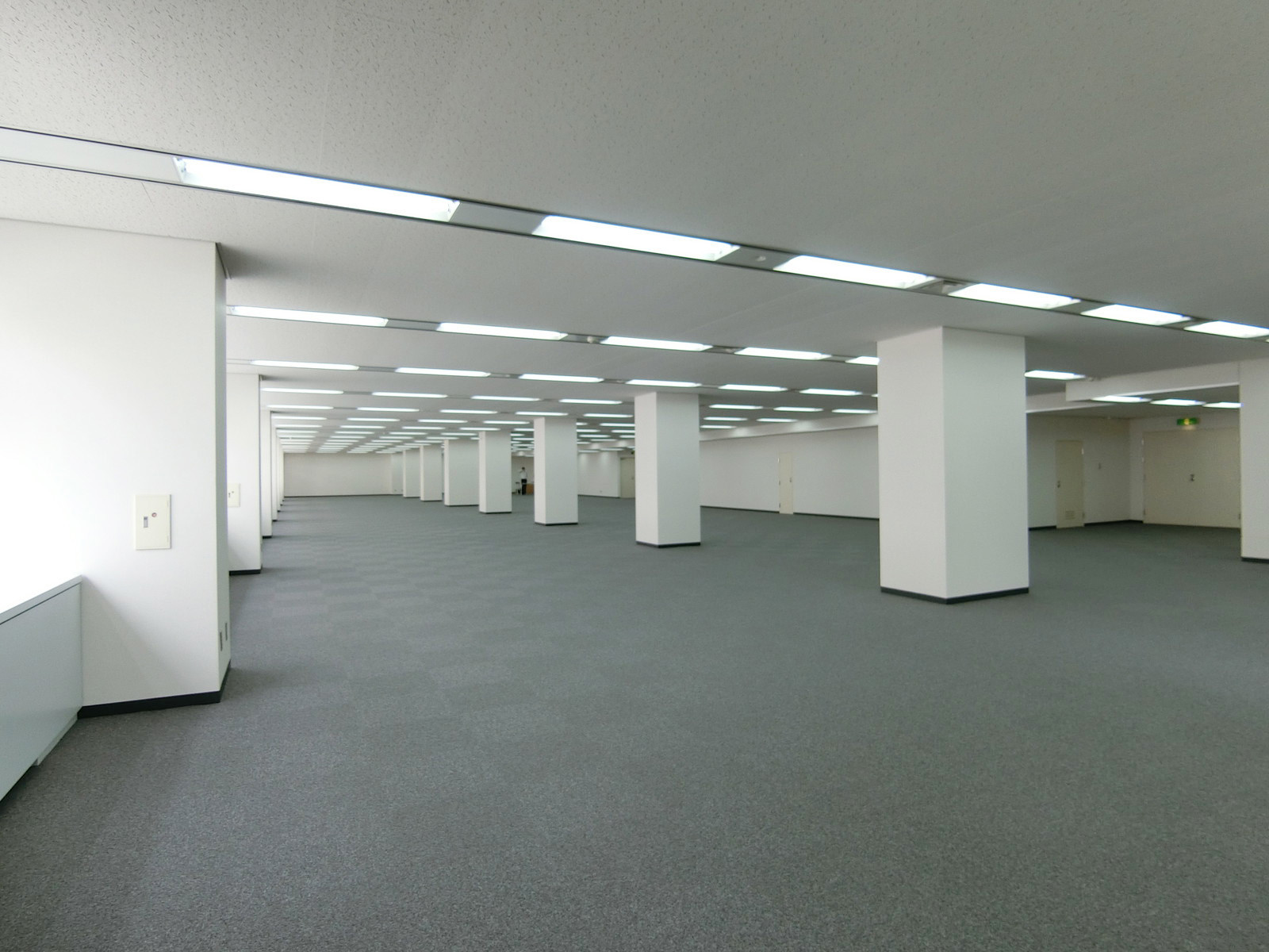 オフィス室内参考画像(2階・99.76坪)