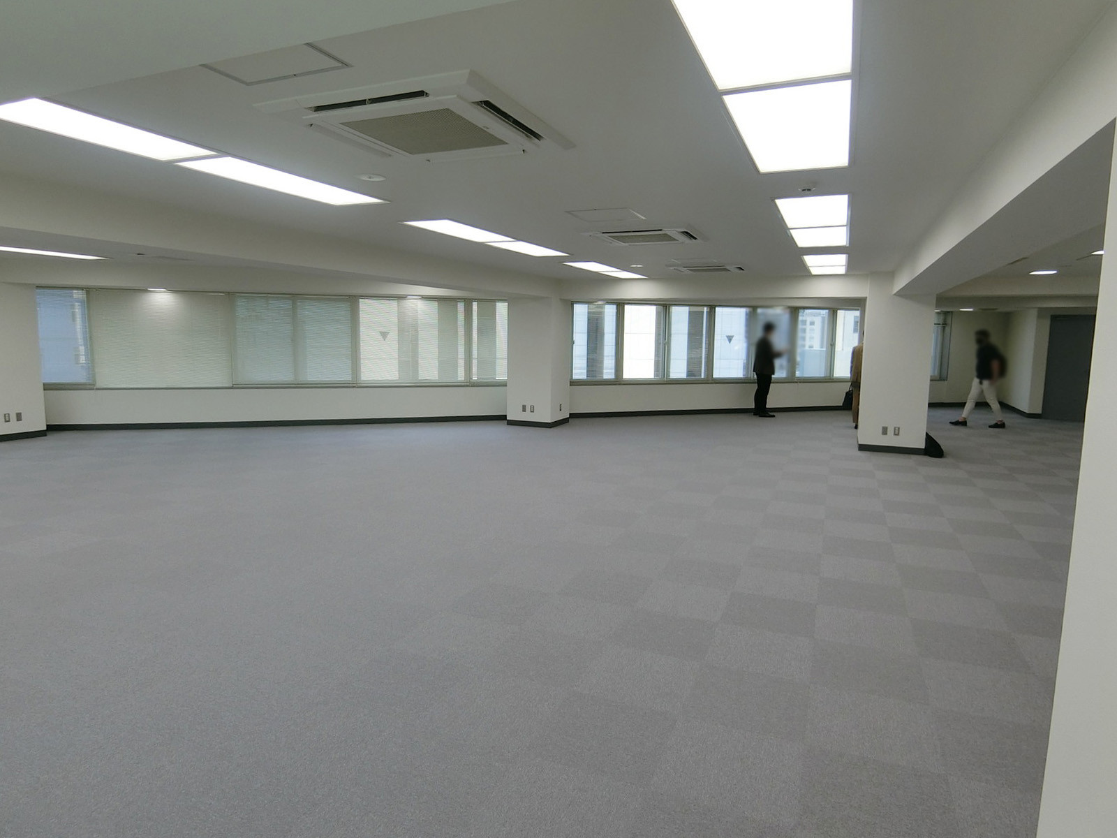 オフィス室内参考画像