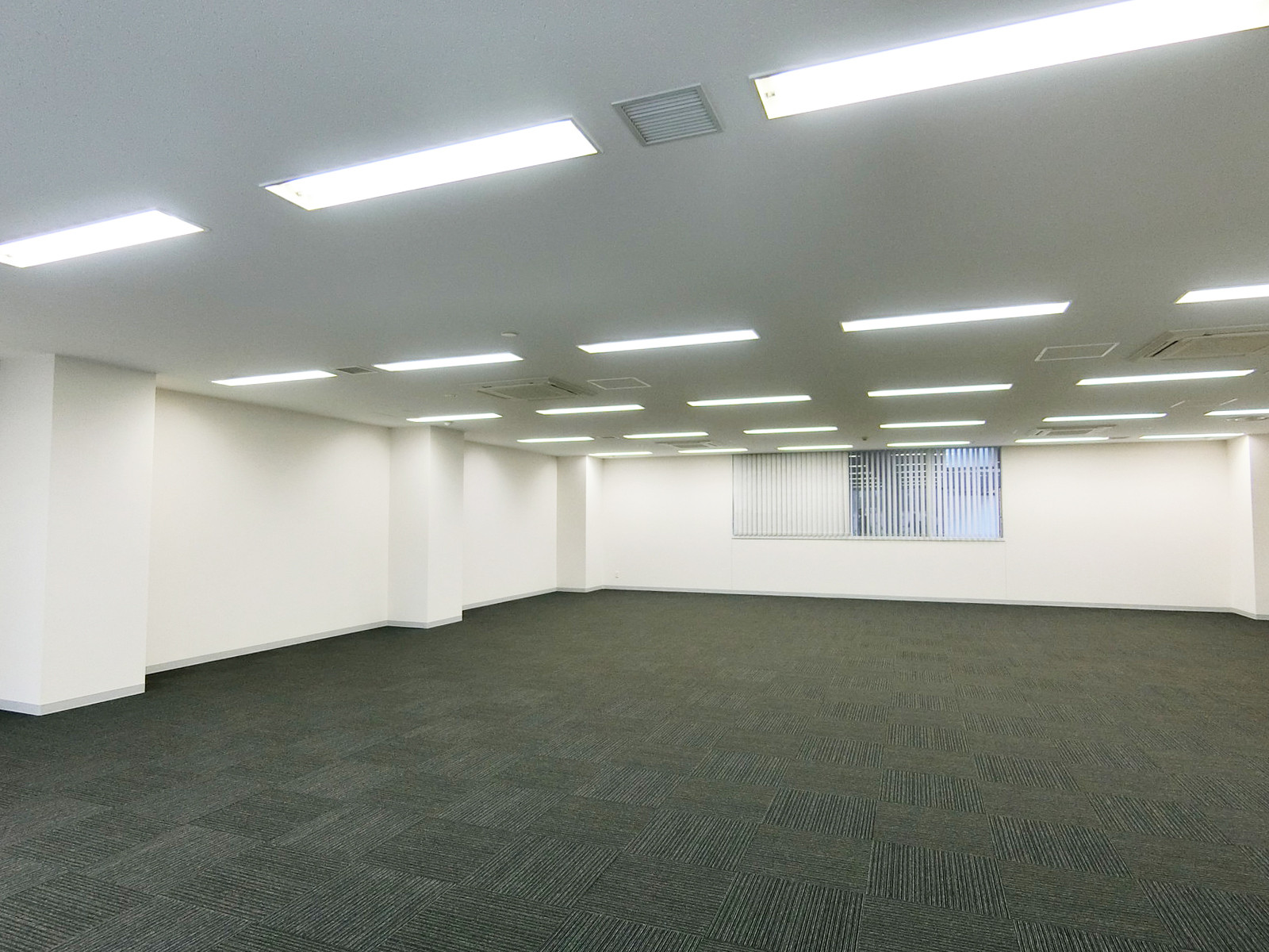 別角度の様子