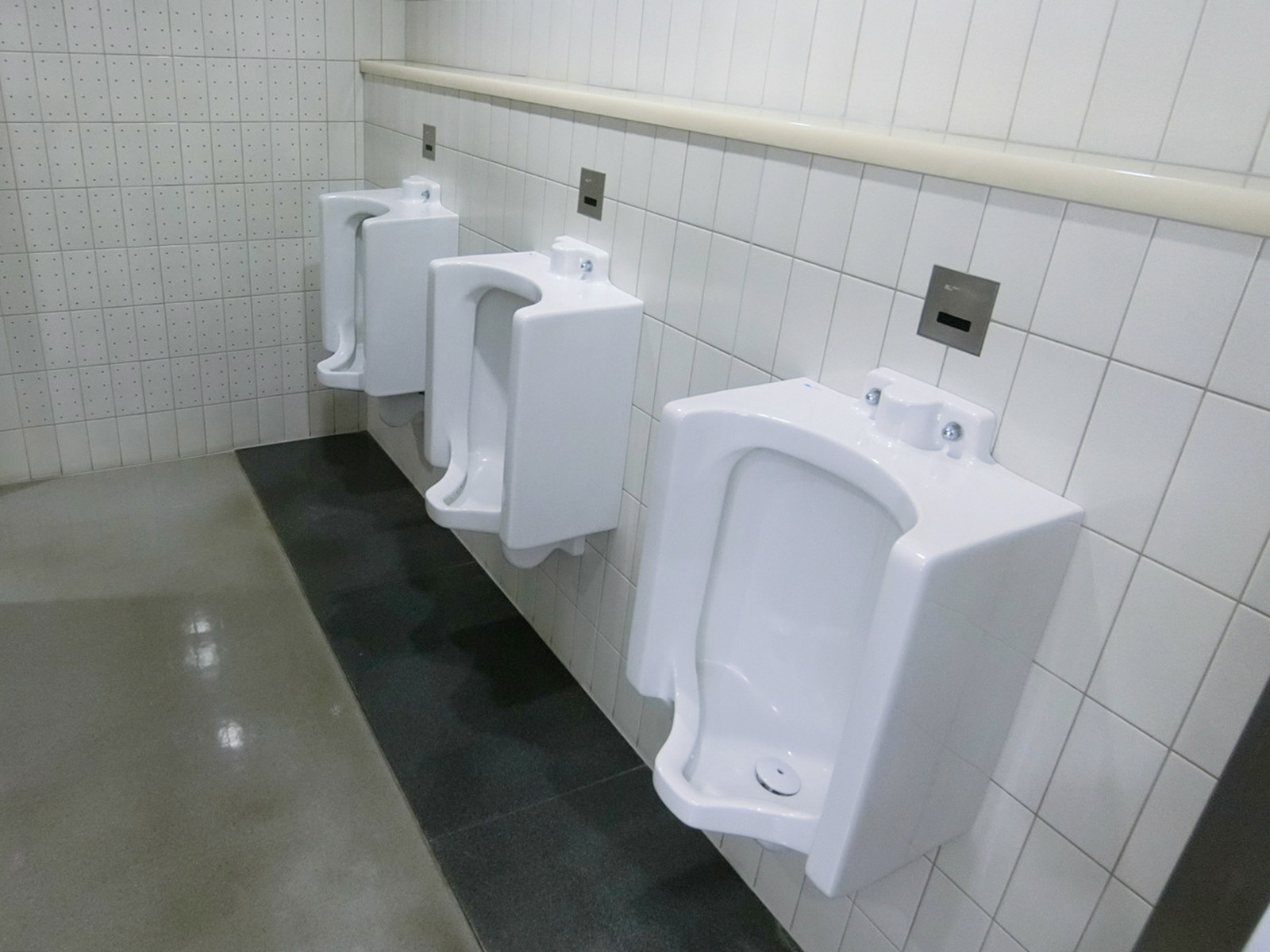 男性用トイレ