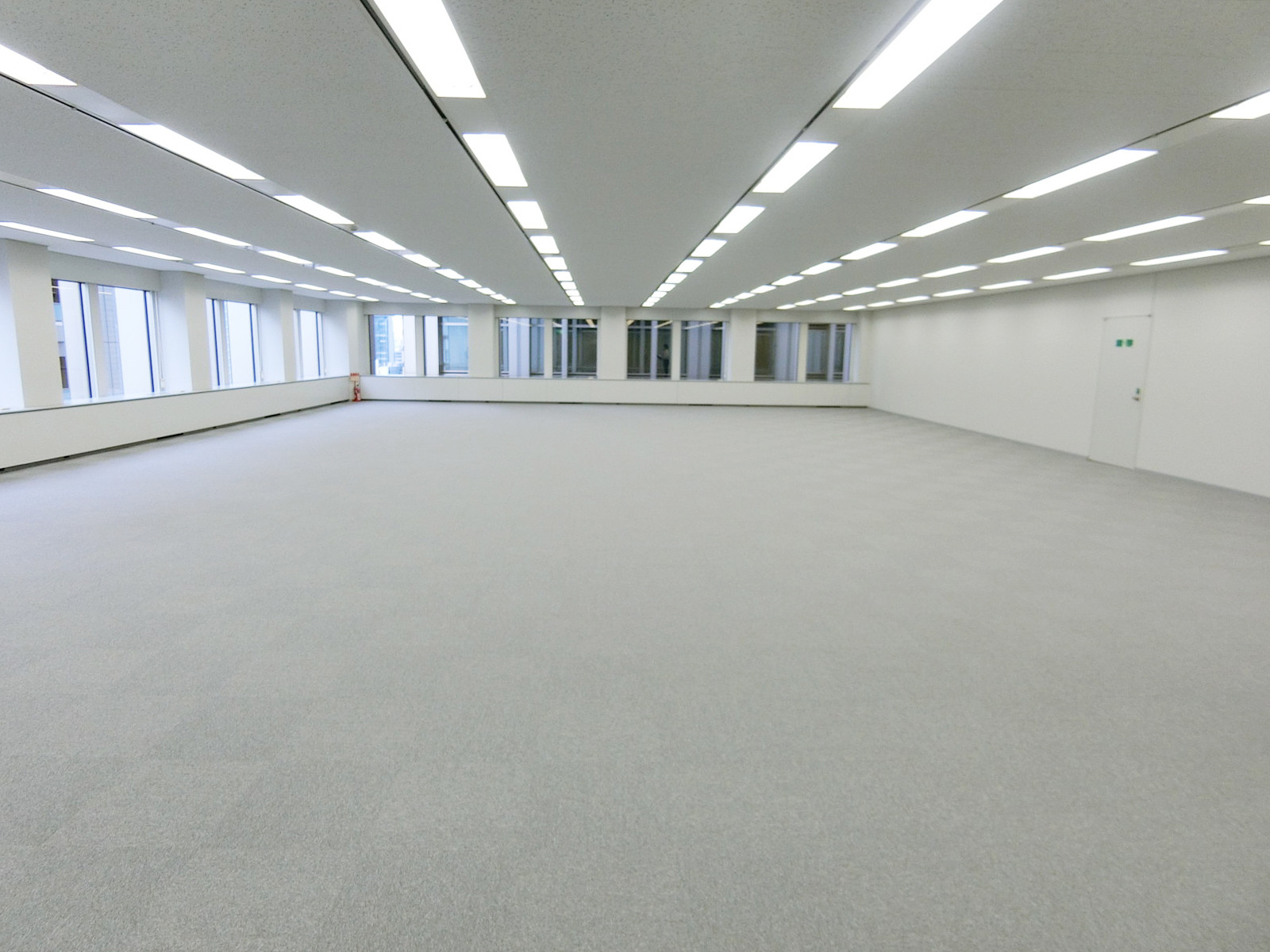 別角度の様子