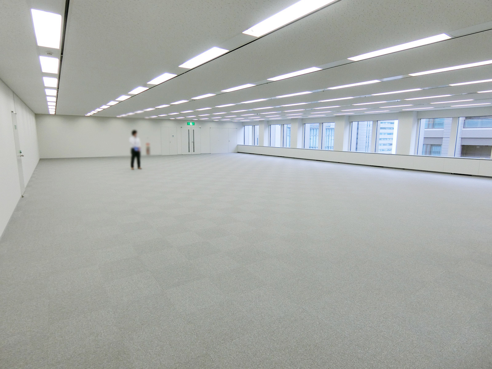 オフィス室内参考画像