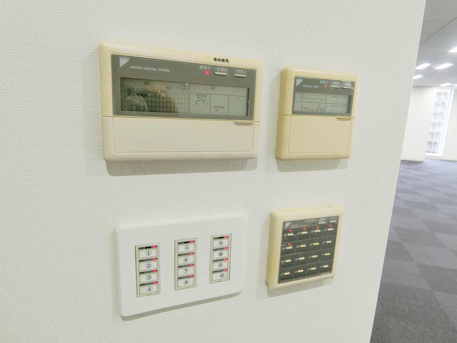 スイッチ類