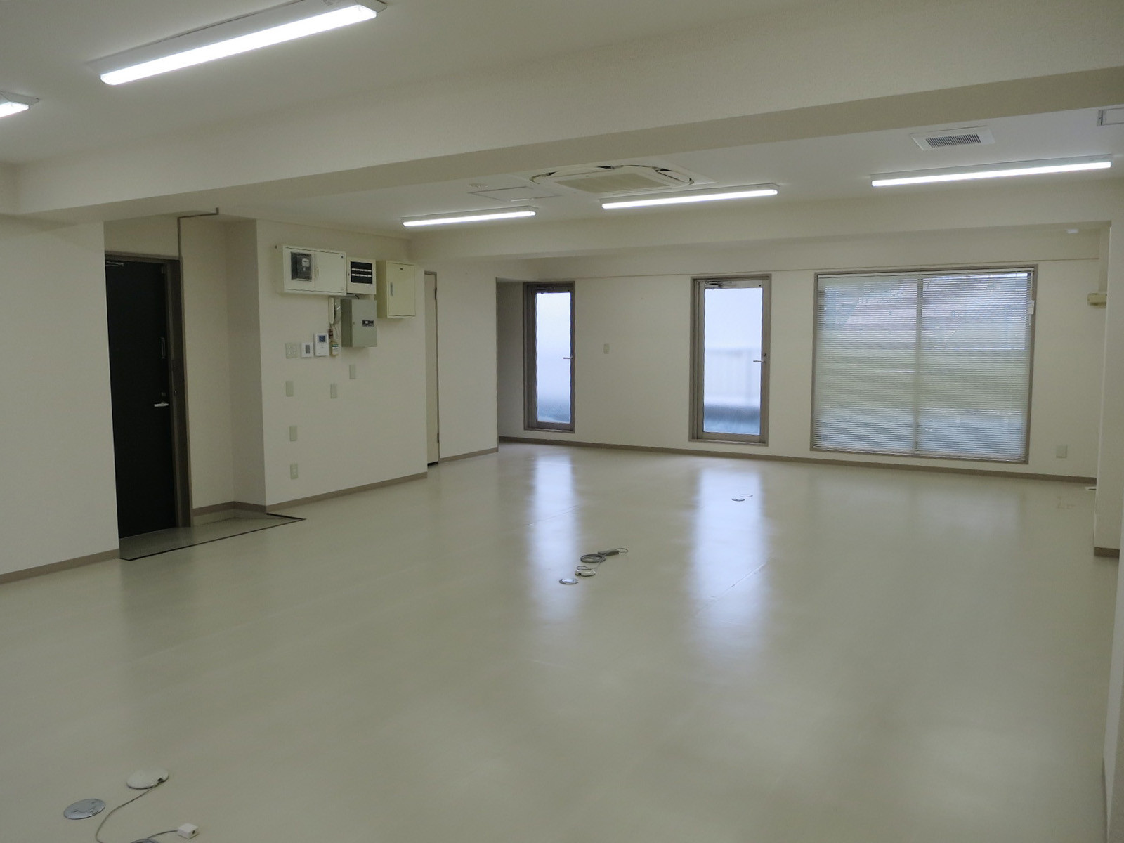 オフィス室内参考画像(6階)