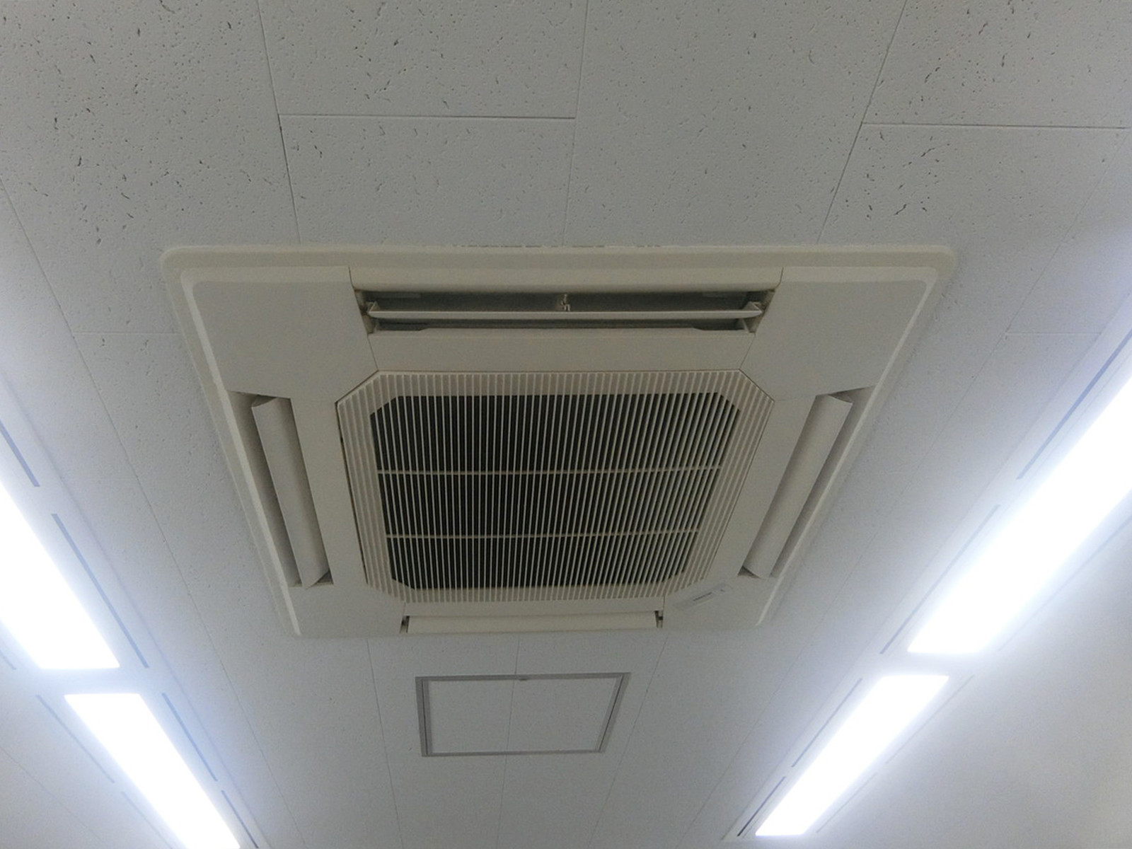 空調