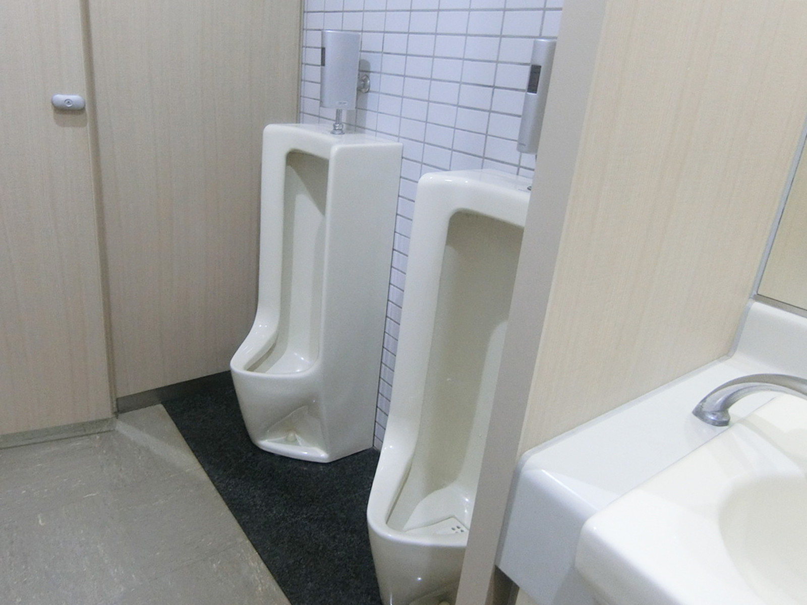 男性用トイレ