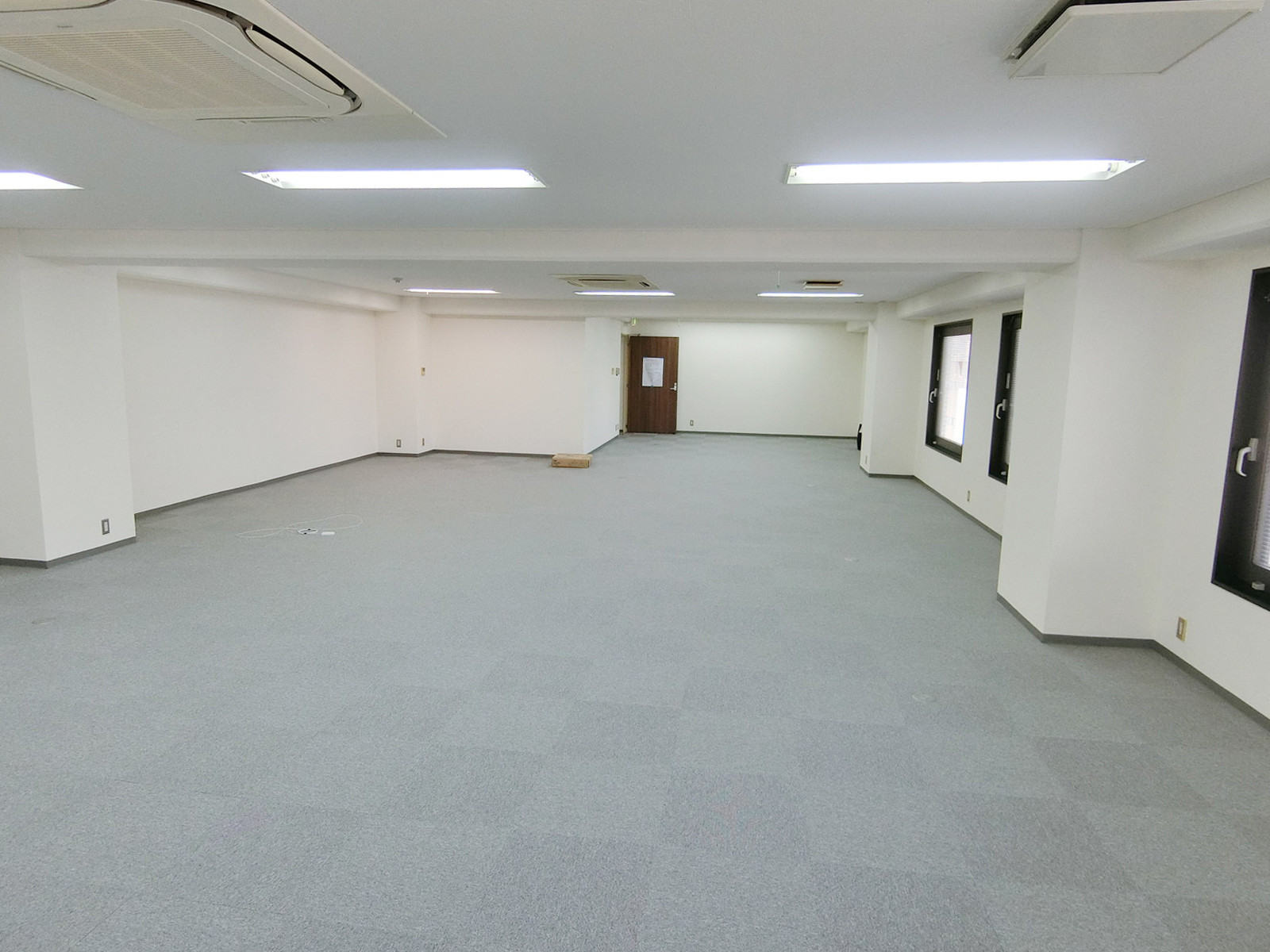 オフィス室内参考画像（10階・約38坪）