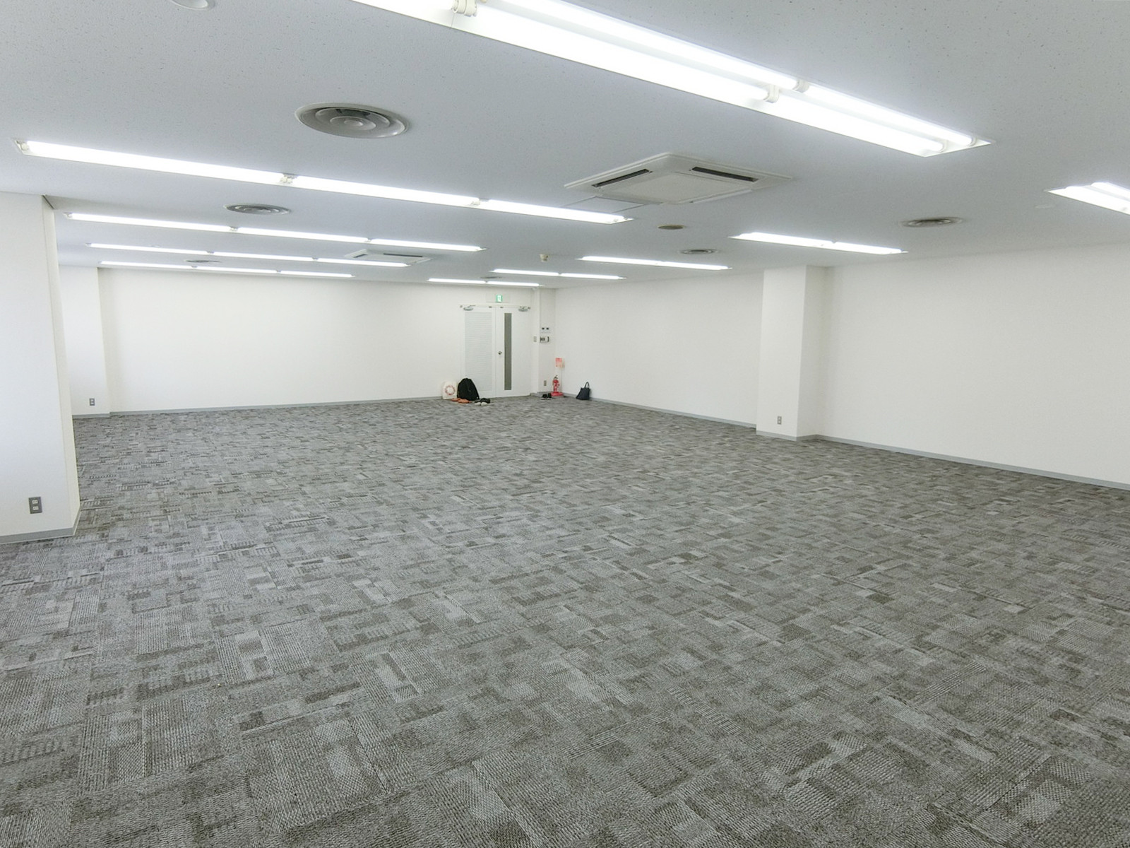オフィス室内参考画像