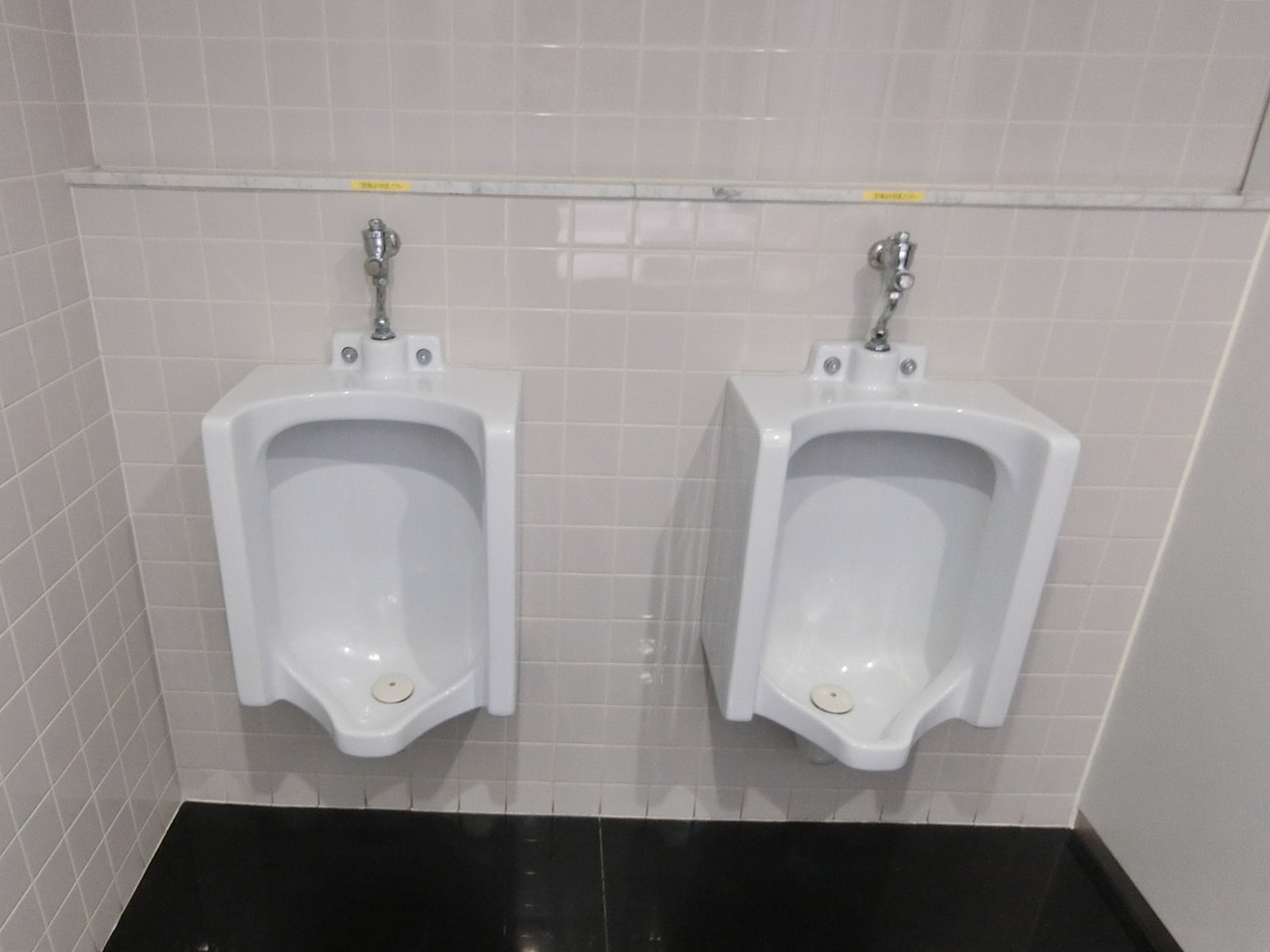 男性用トイレ