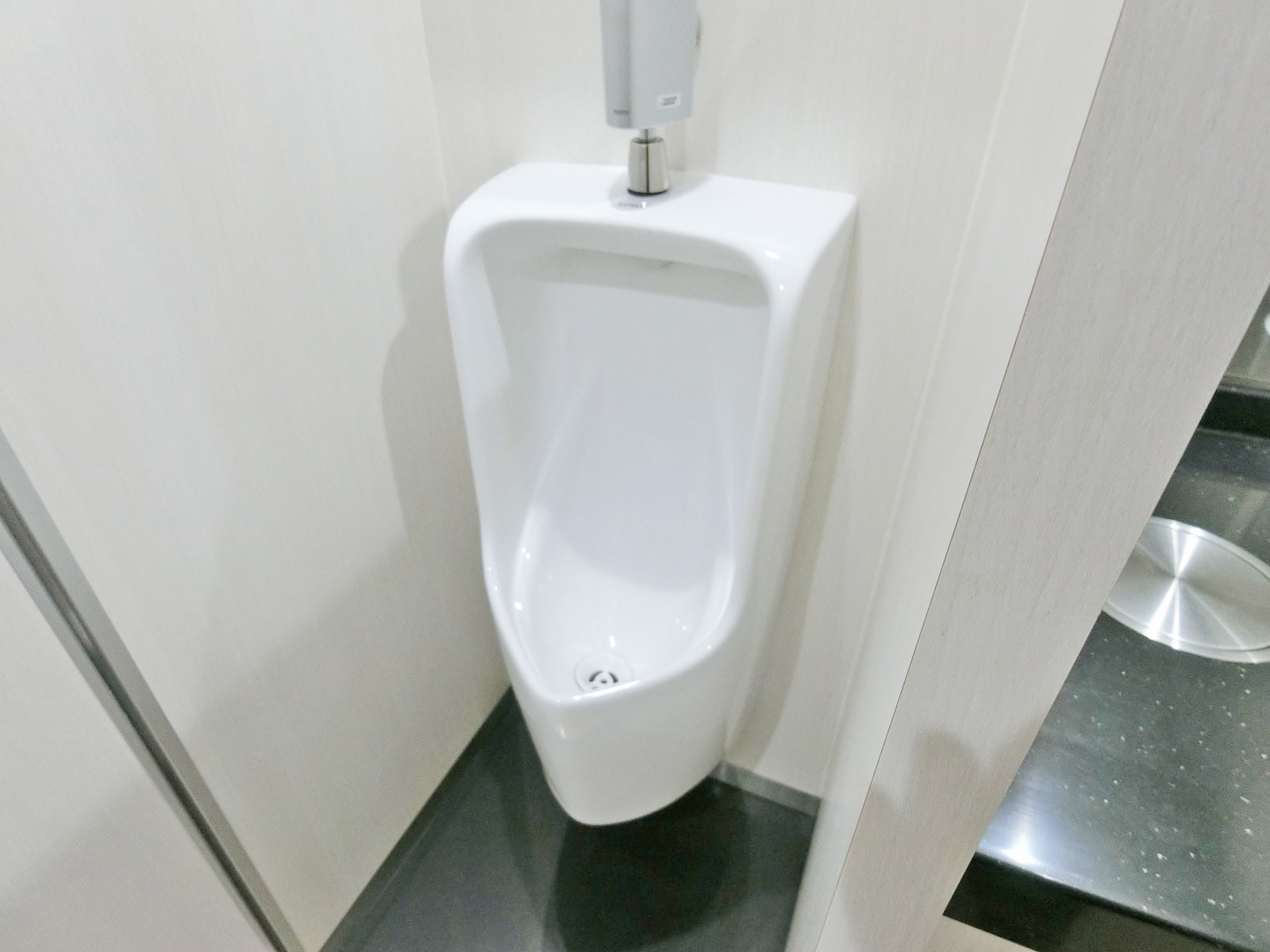 男性用トイレ