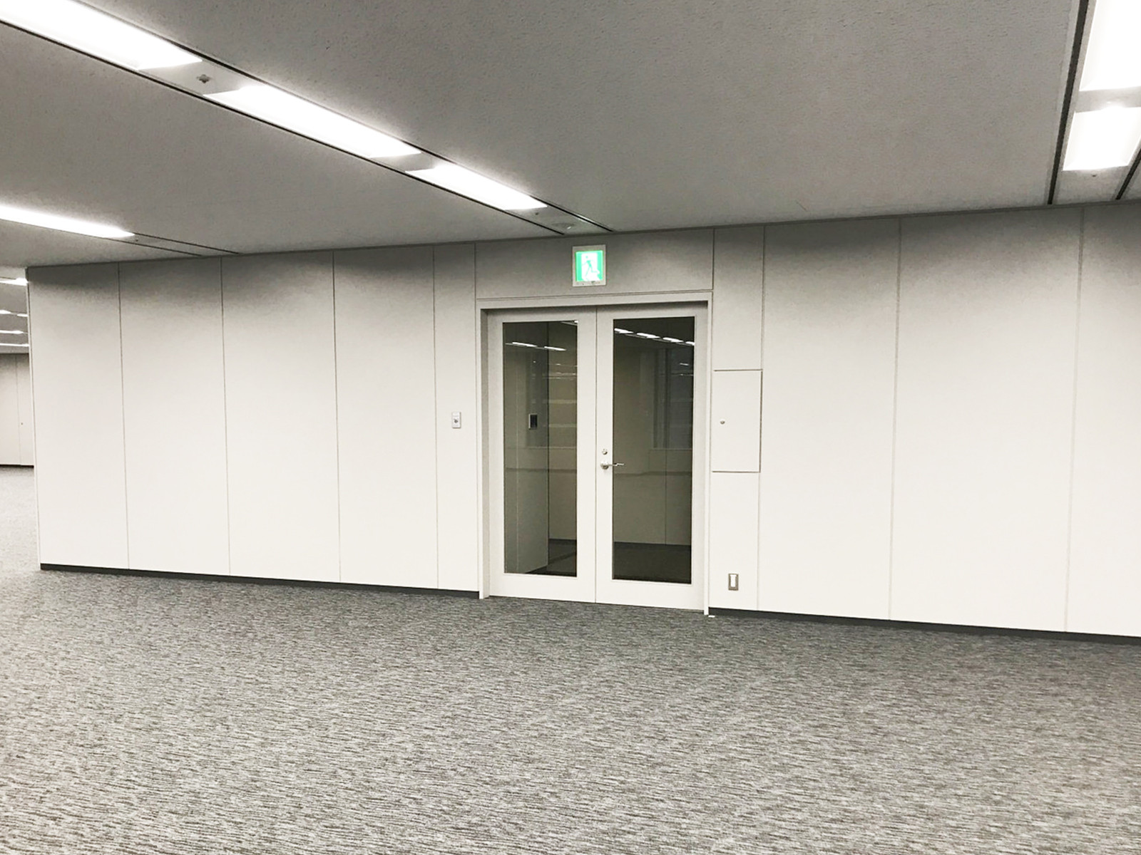 貸室出入口