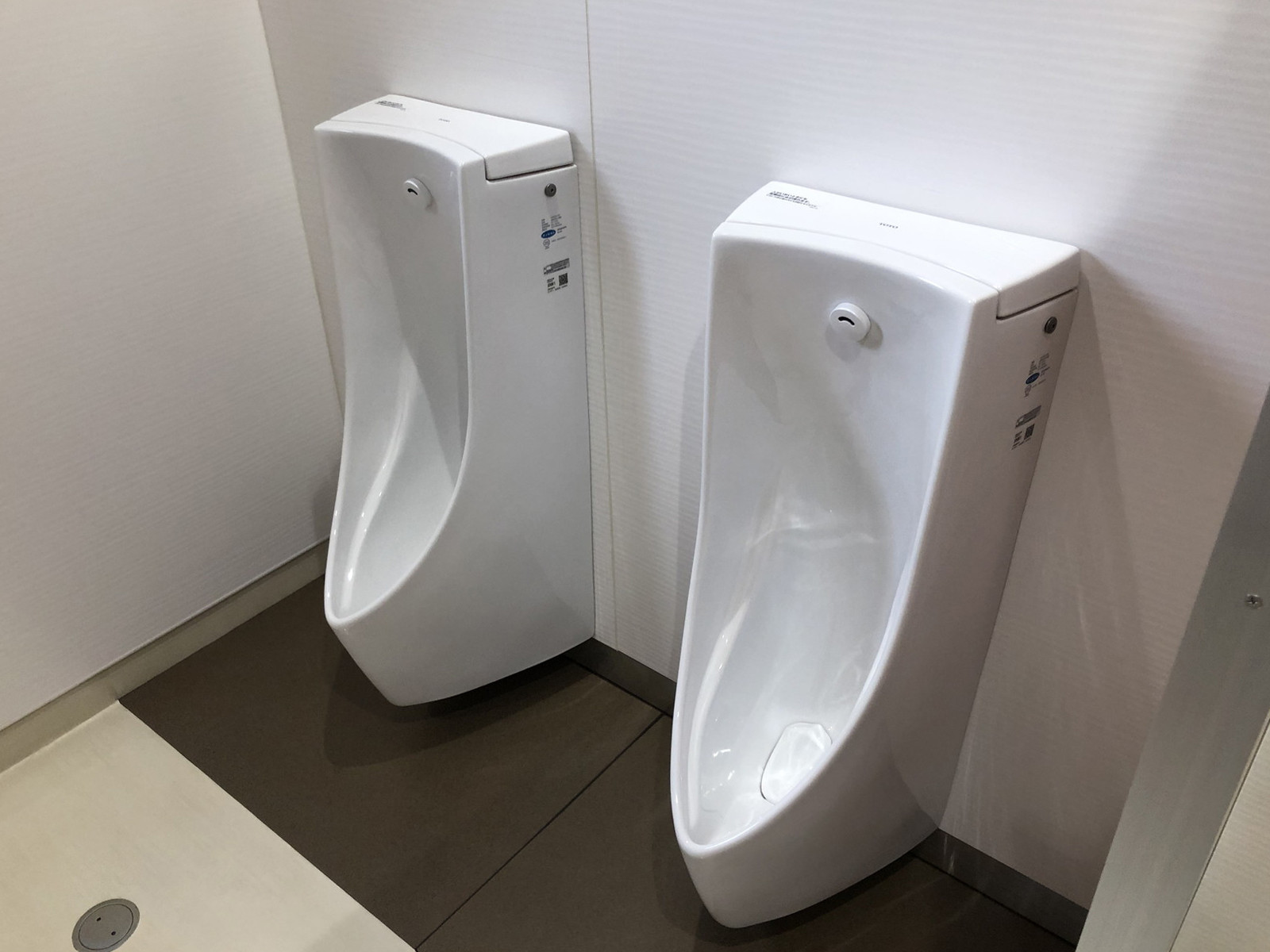 男性用トイレ