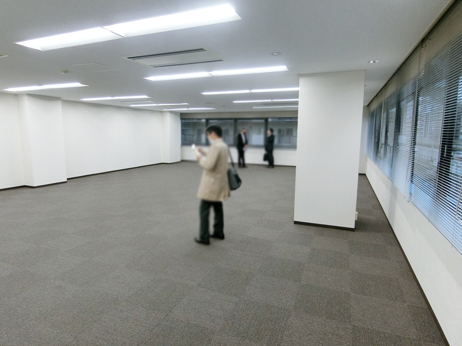 オフィス室内参考画像