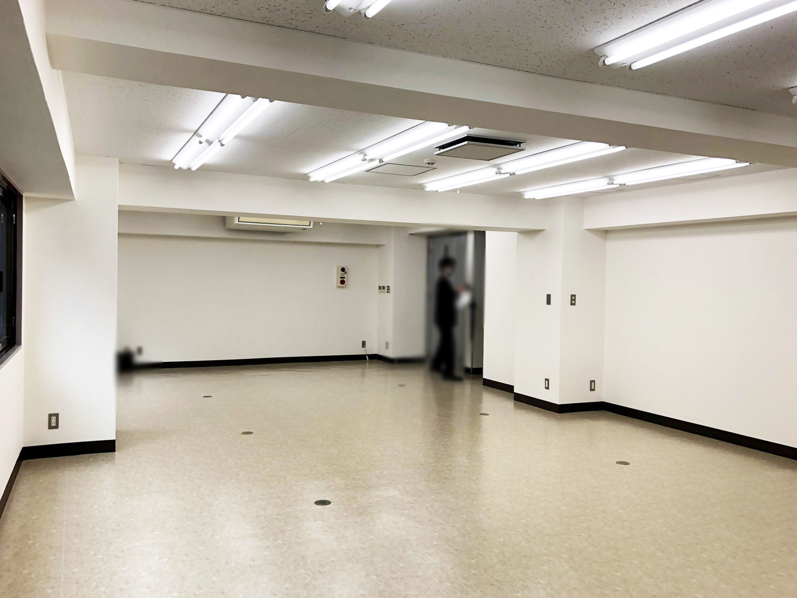 オフィス室内参考画像