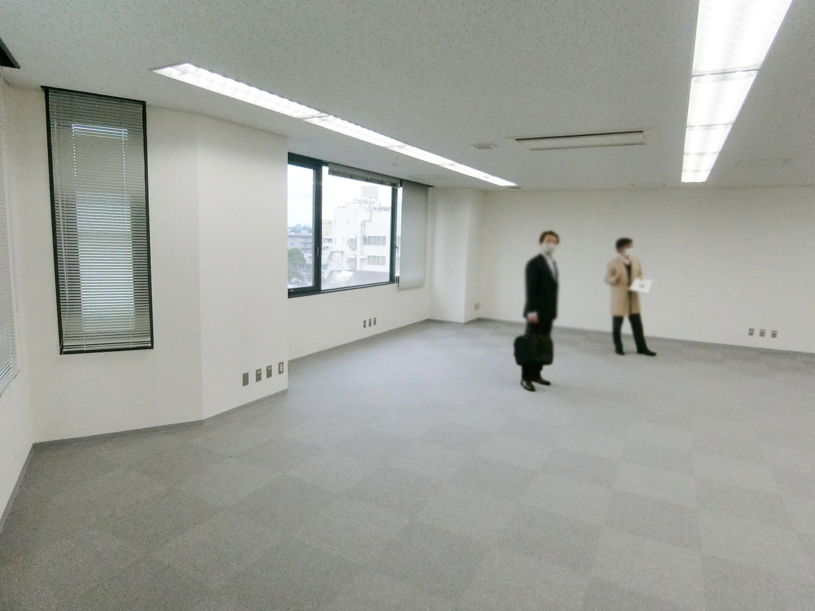 別角度の様子