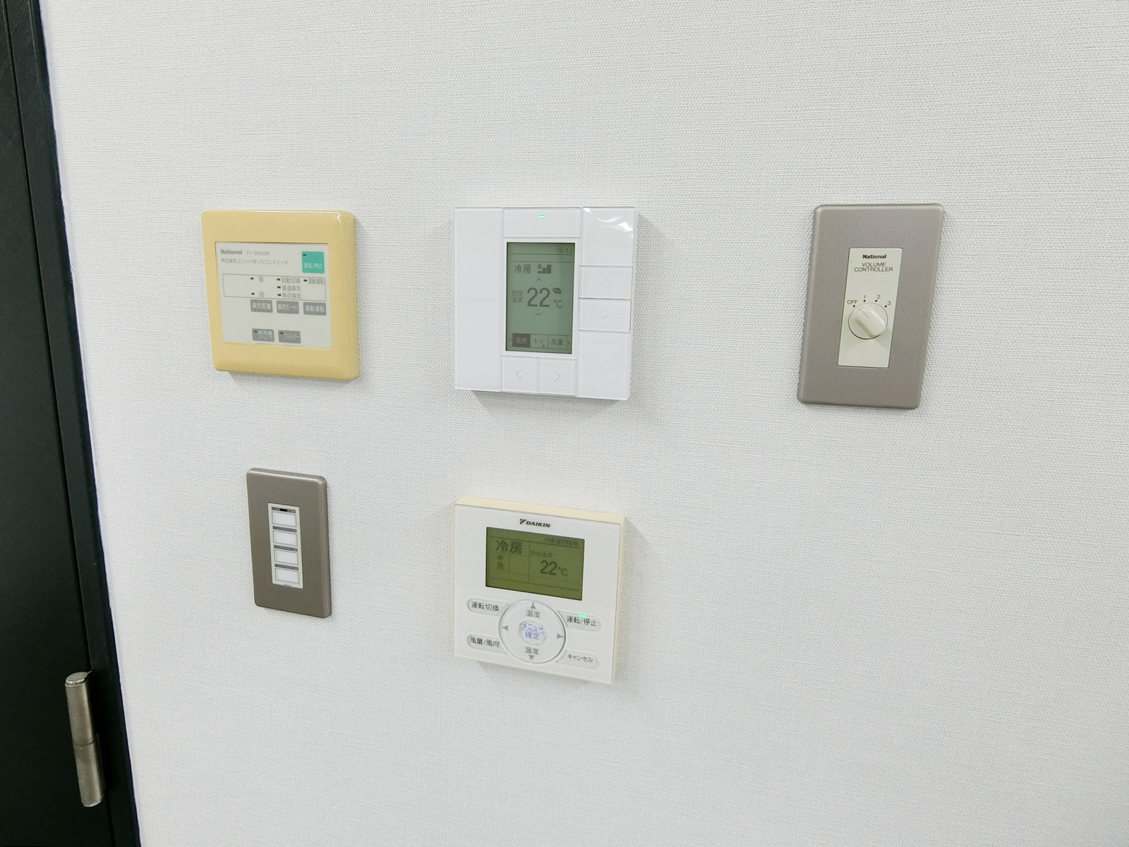 スイッチ類