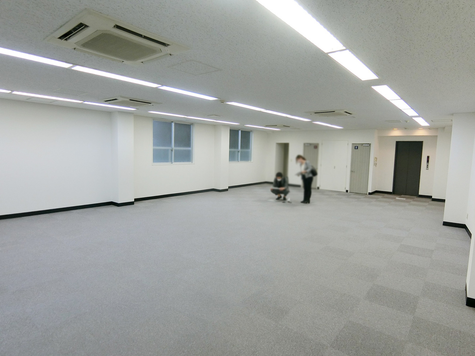 オフィス室内参考画像