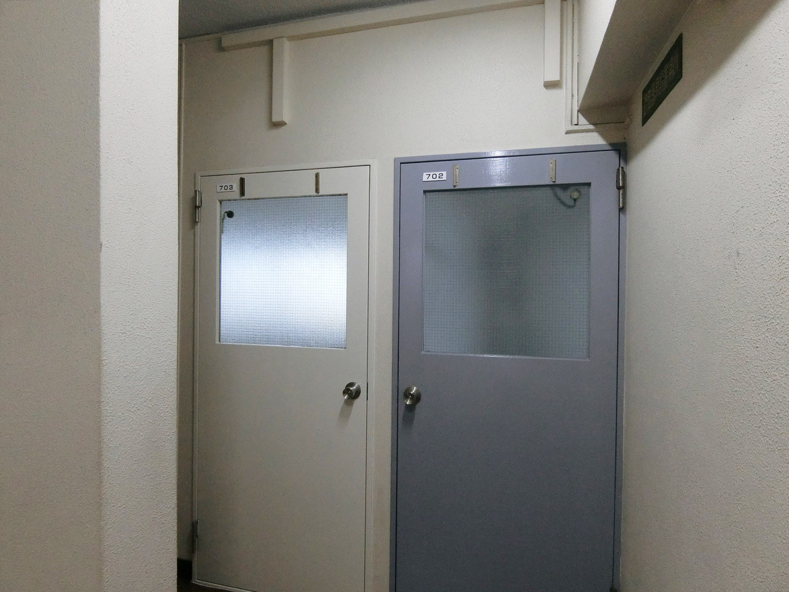 貸室出入り口