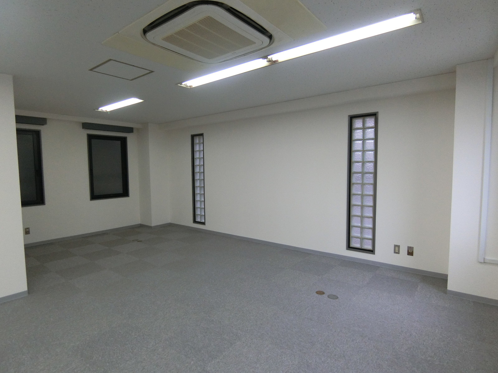 室内角の様子